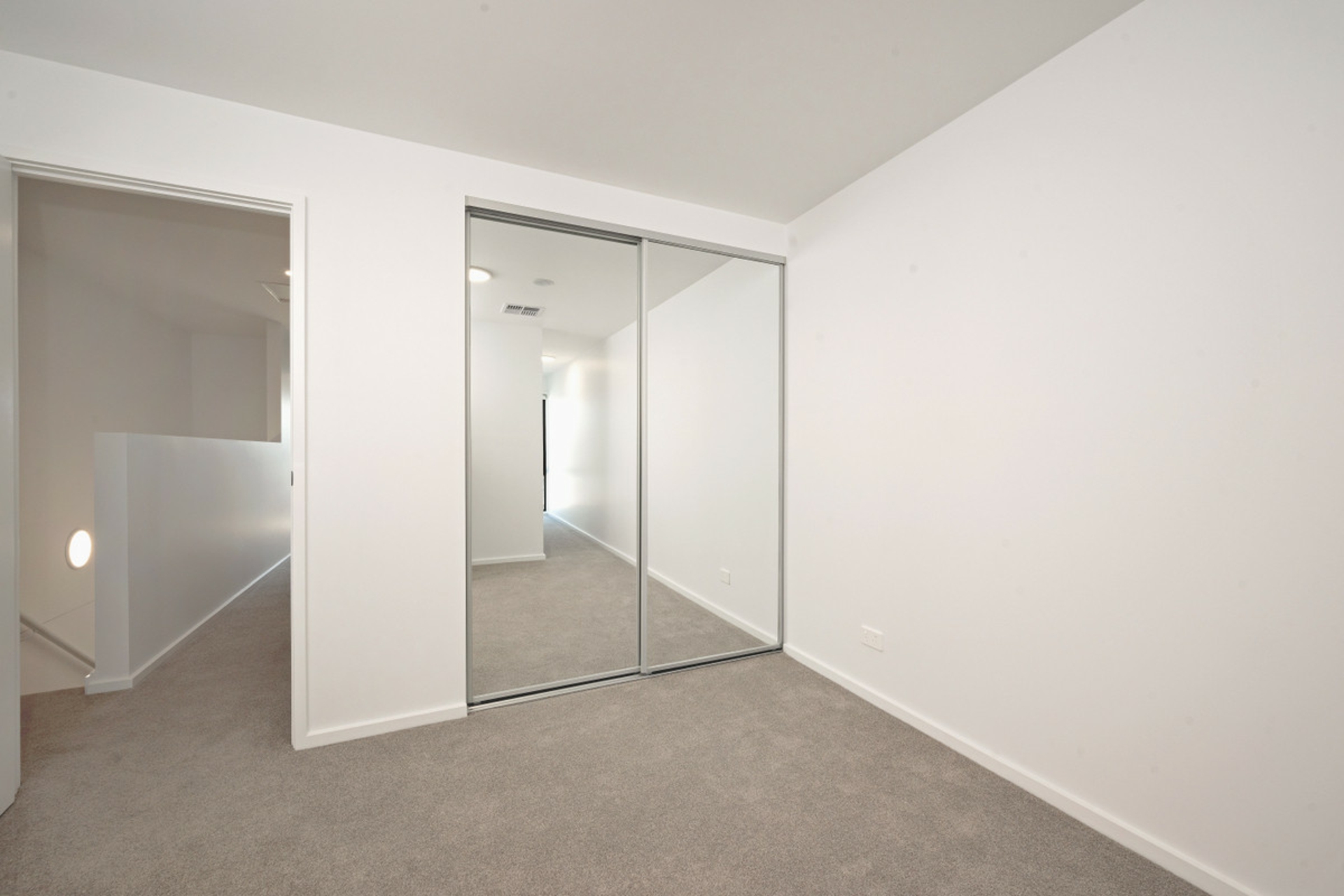 27/2 Cornelius Street, COOMBS