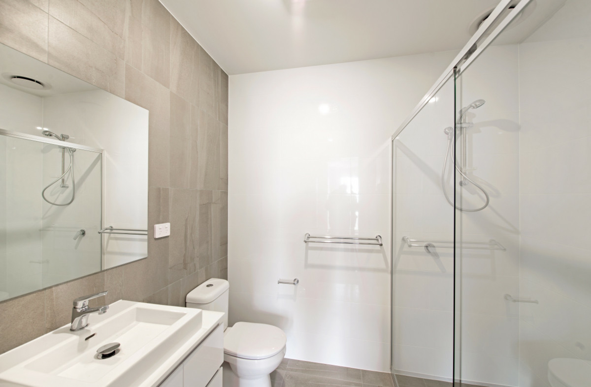 10/530 Cotter Road, COOMBS