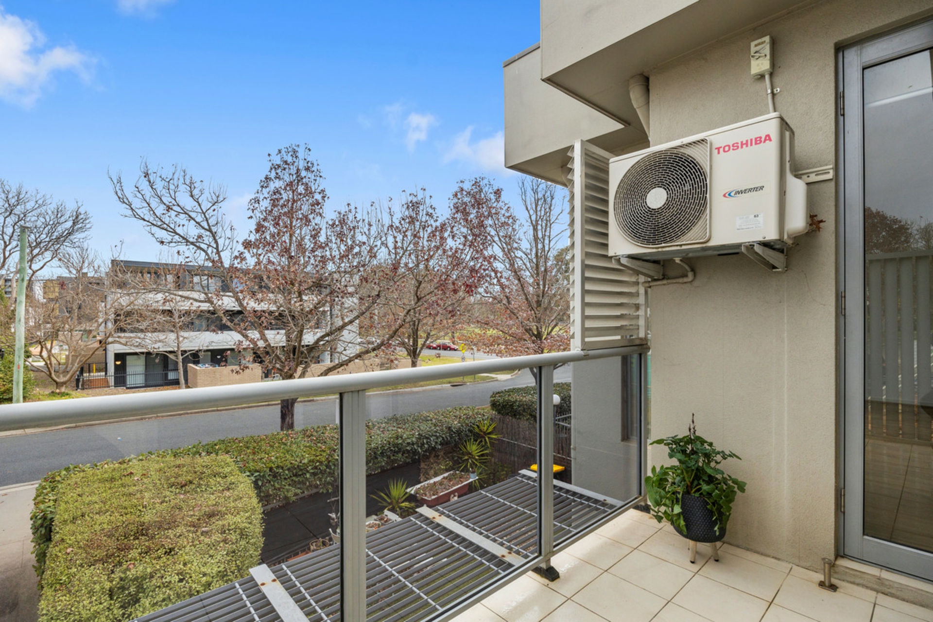 8/6 Guthrie Street, DICKSON