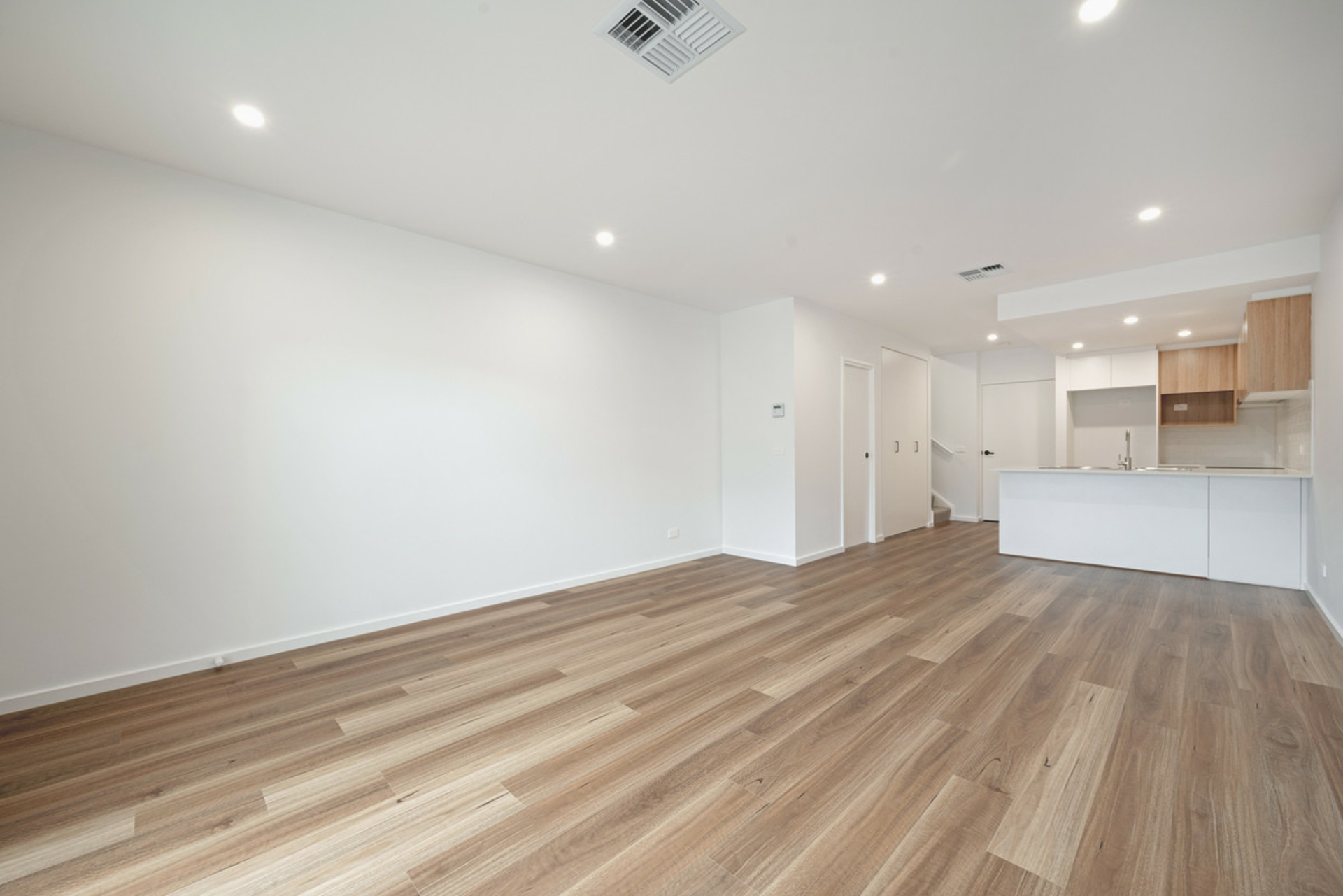 2/2 Cornelius Street, COOMBS