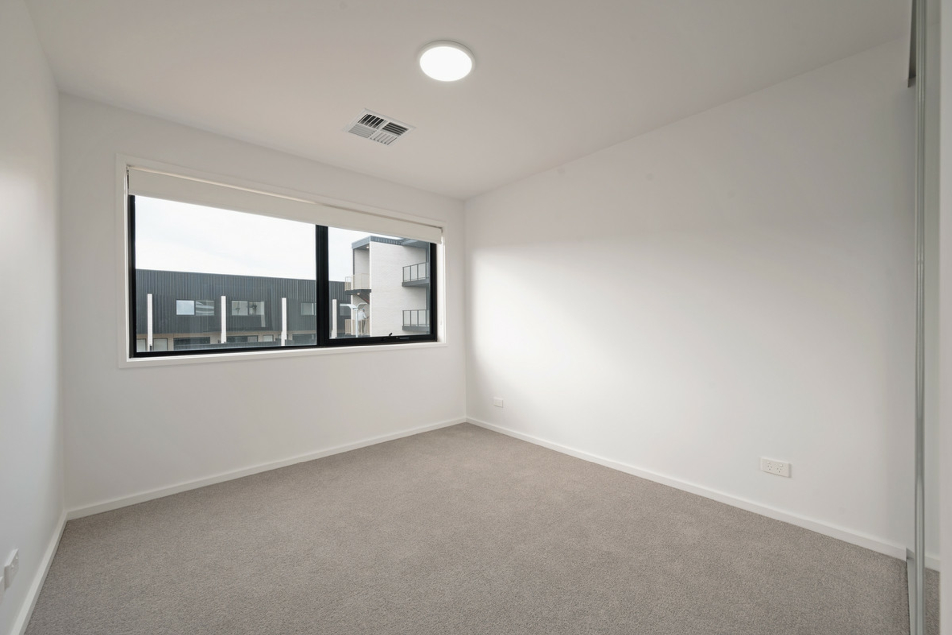 2/2 Cornelius Street, COOMBS