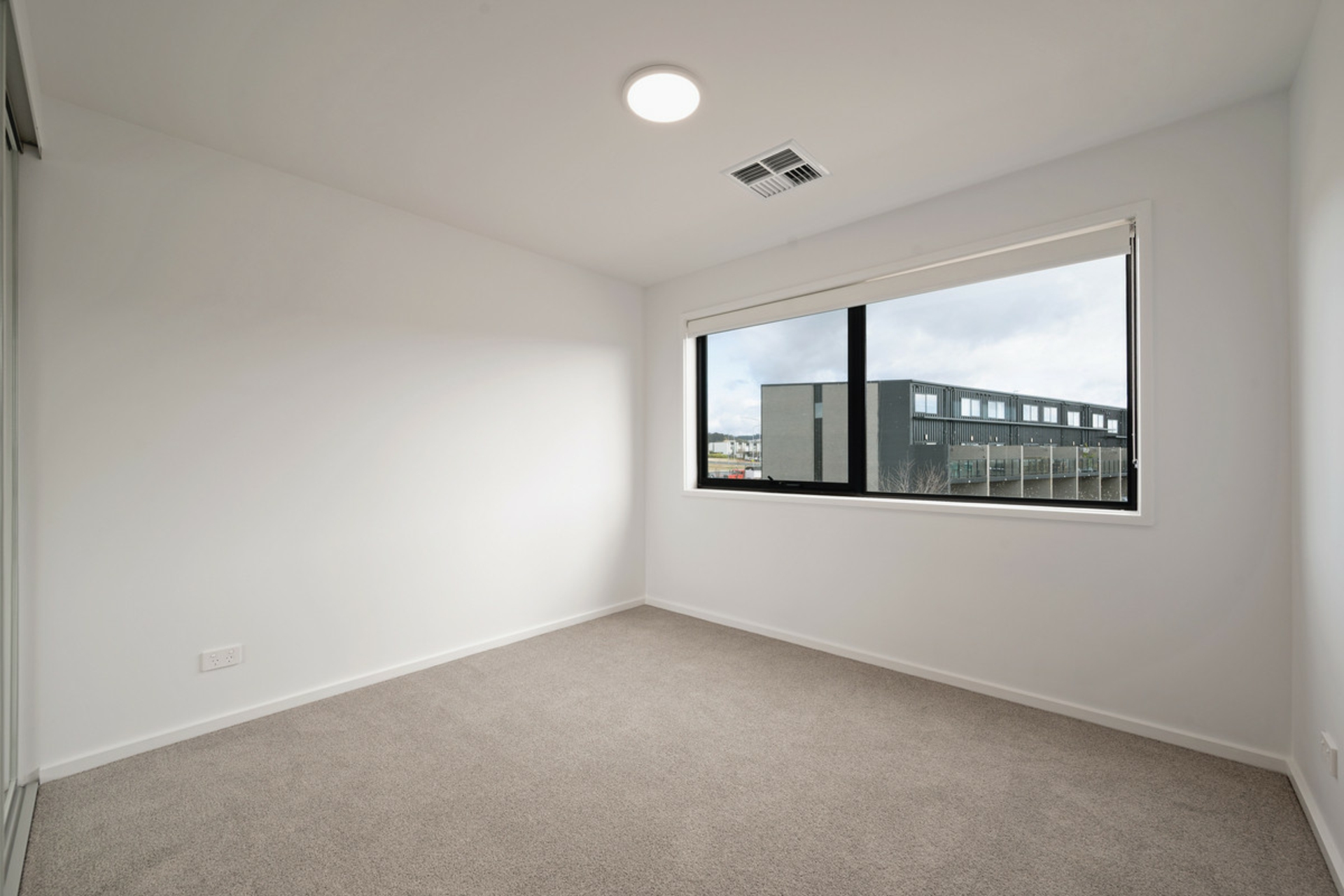 2/2 Cornelius Street, COOMBS