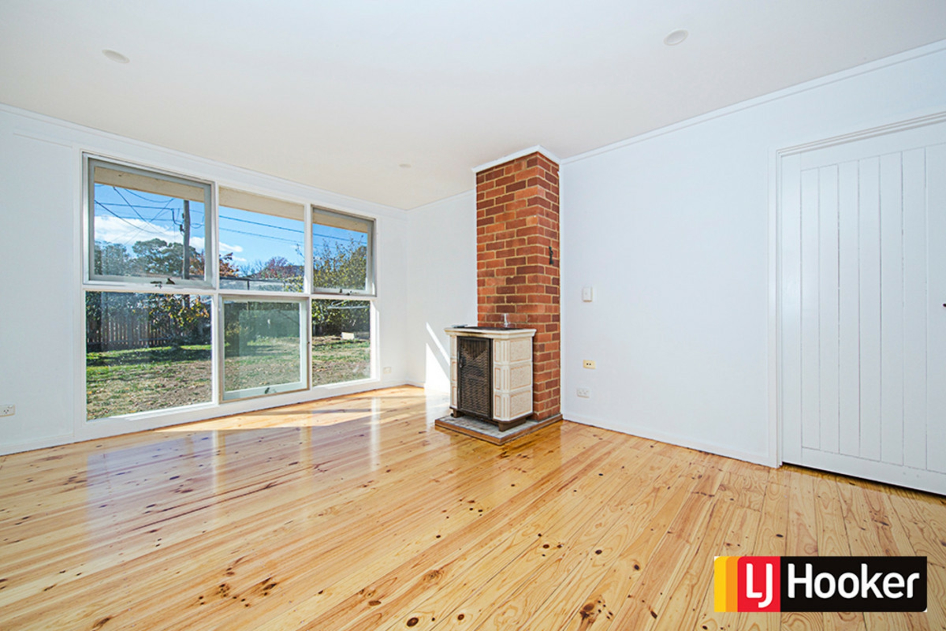 213 Phillip Avenue, HACKETT