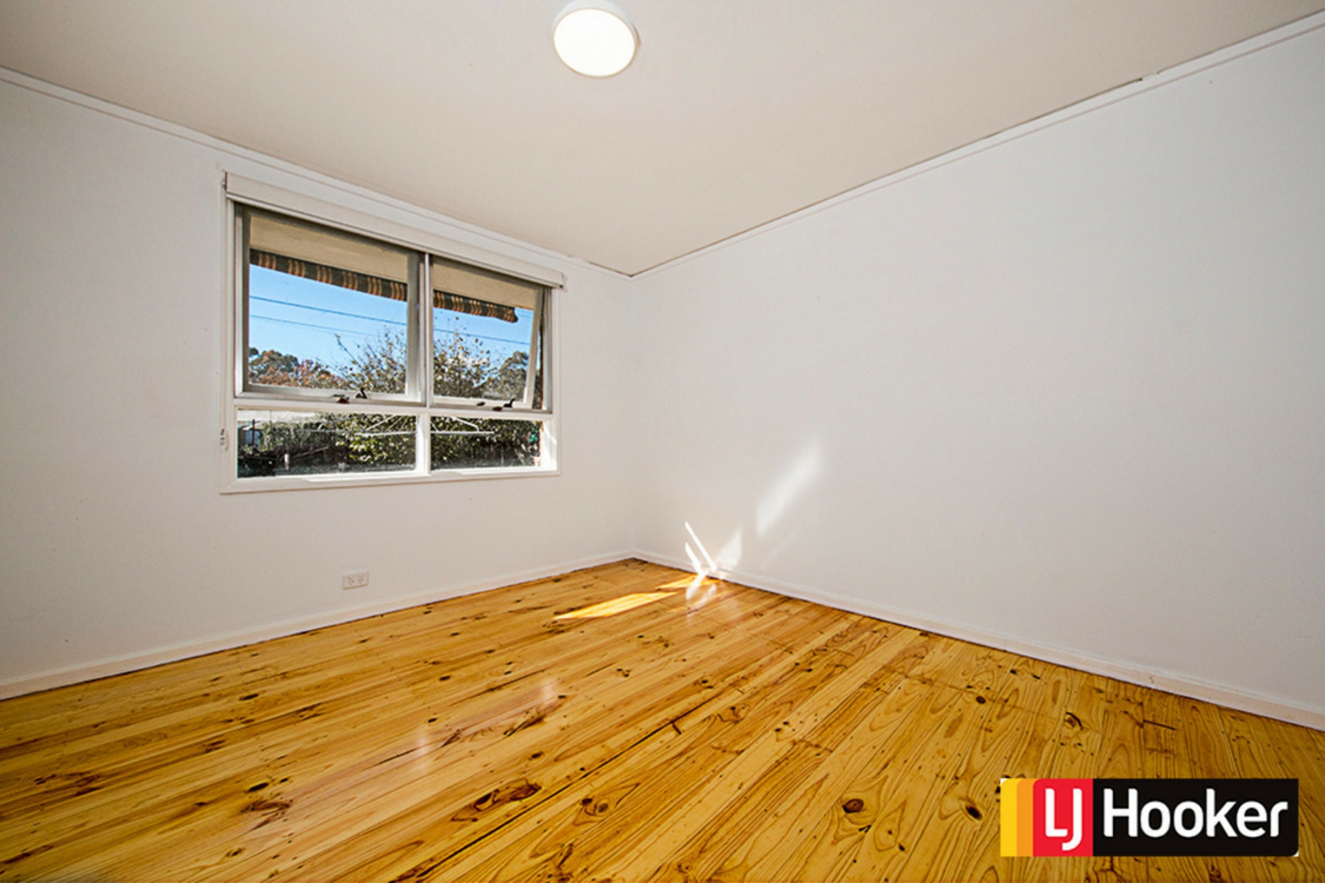 213 Phillip Avenue, HACKETT