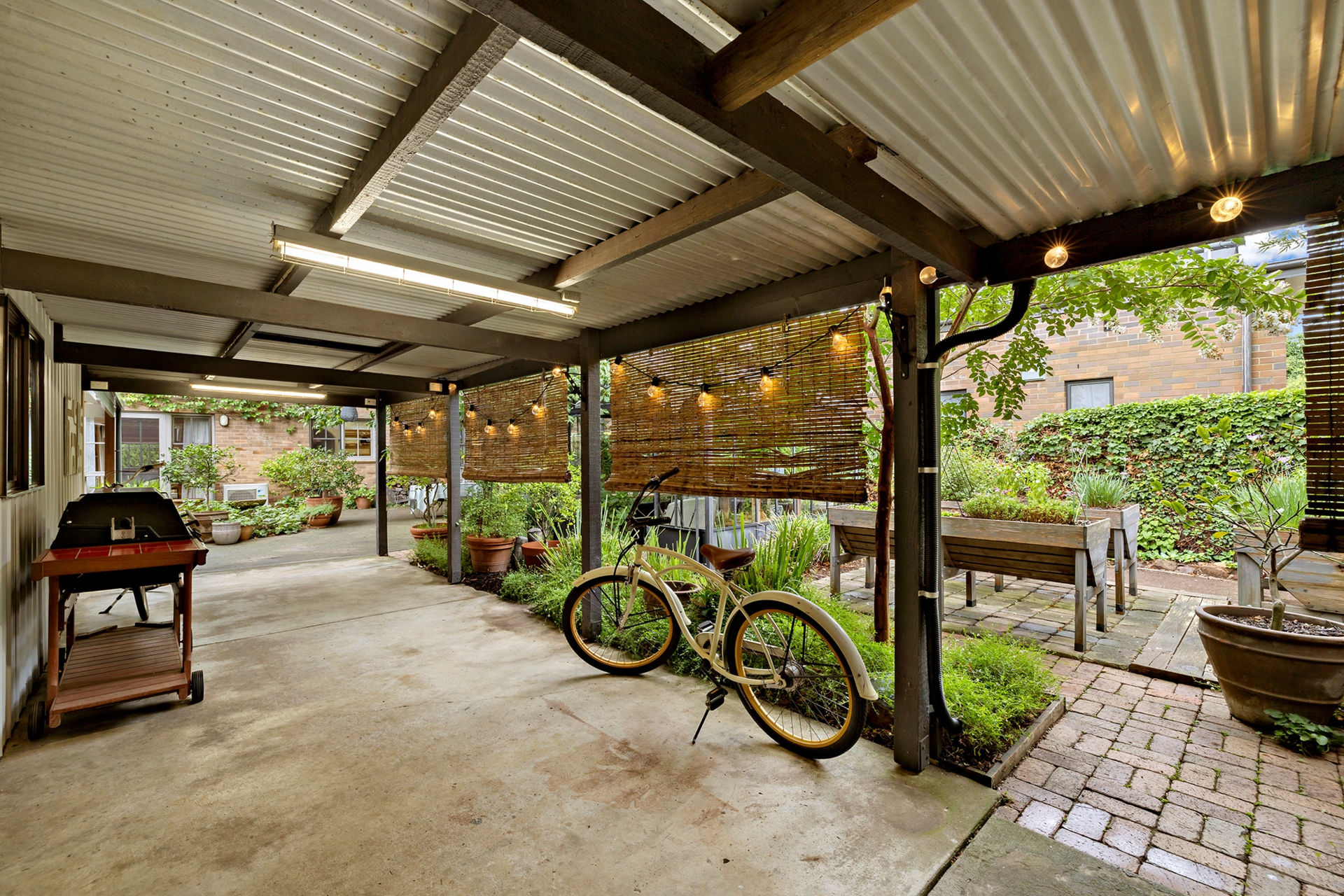32 Lowanna Street, BRADDON