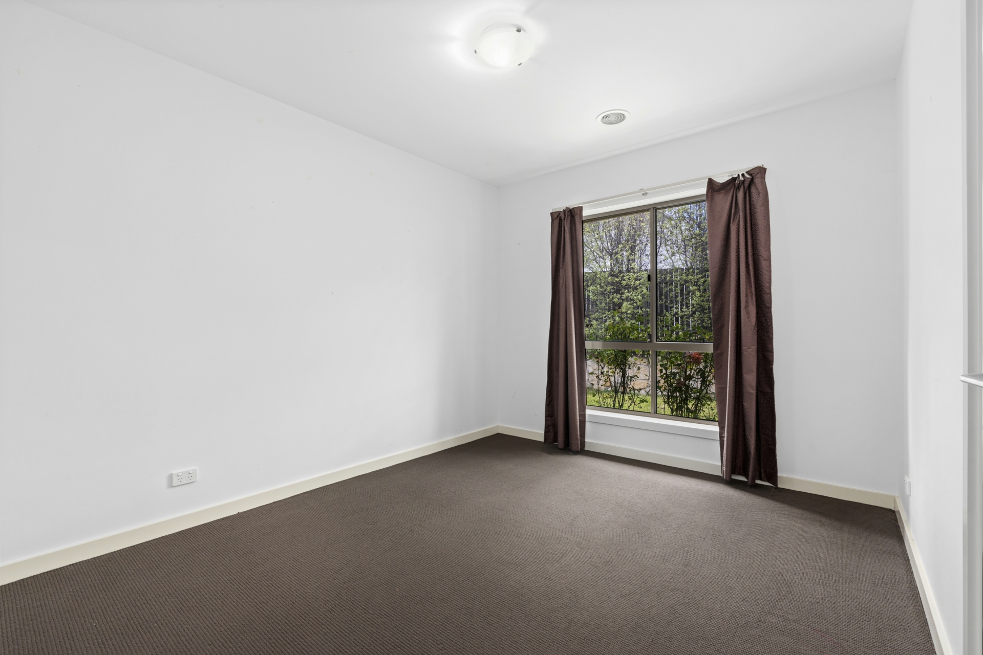 146 Langtree Crescent, CRACE