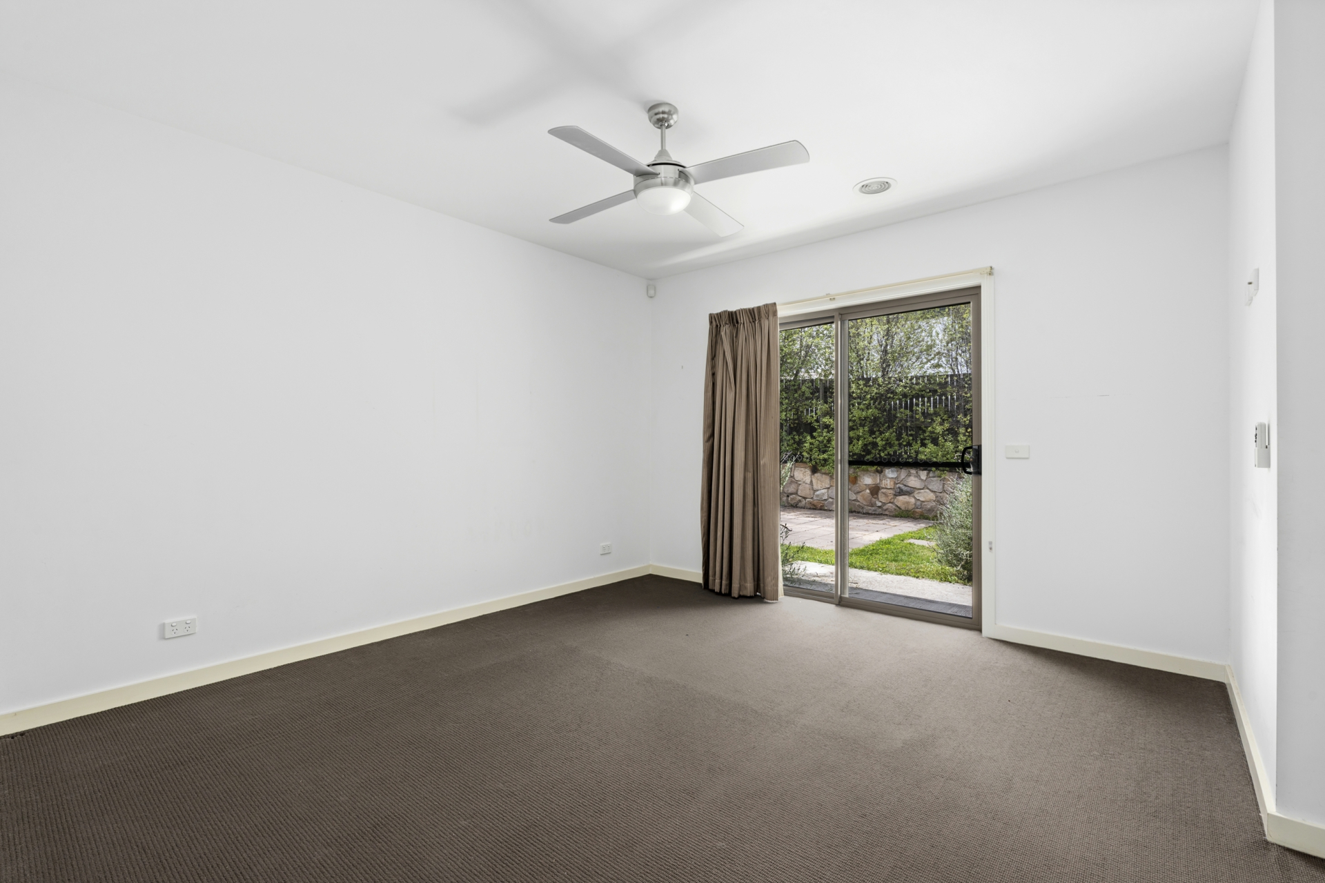 146 Langtree Crescent, CRACE