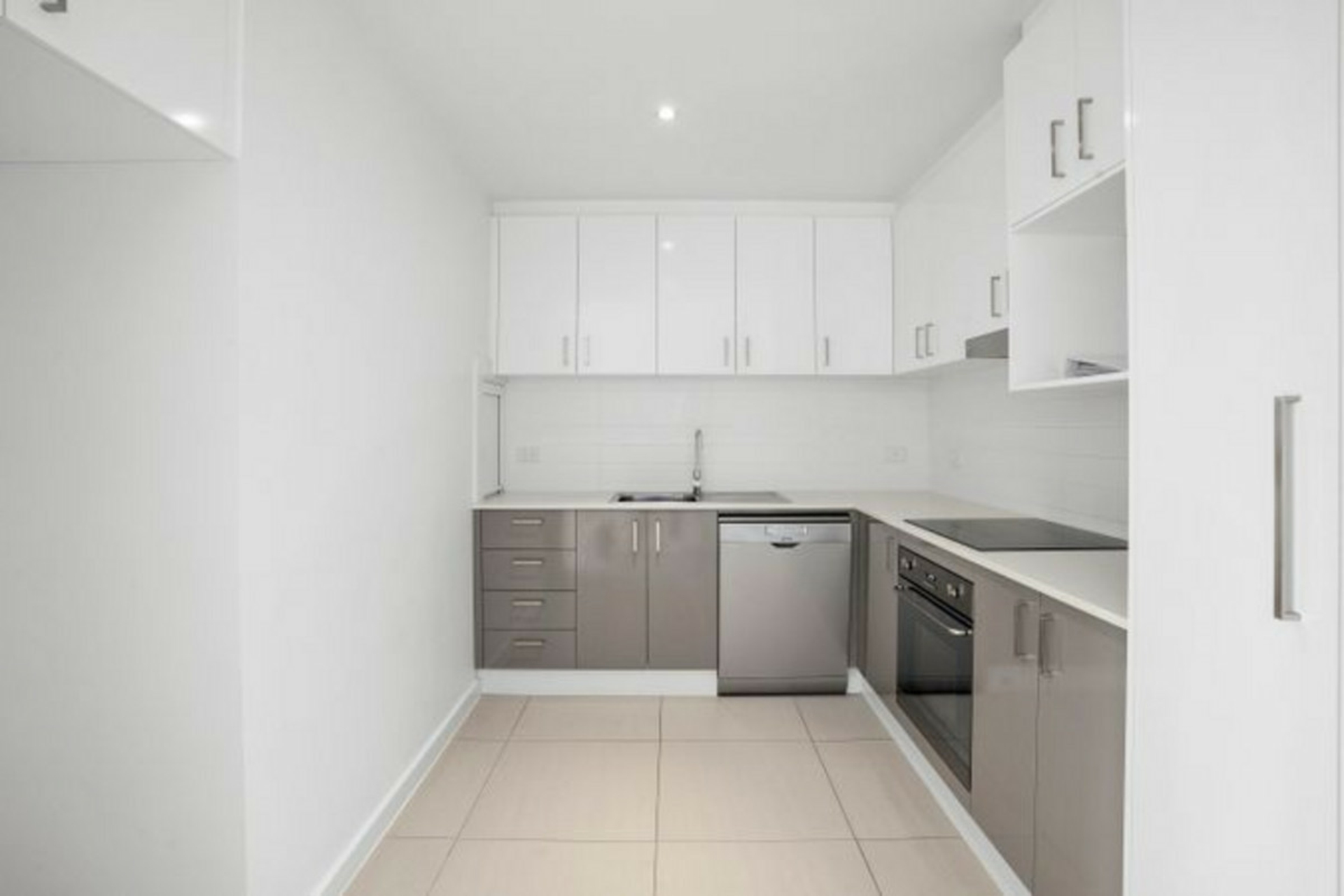 22/21 Christina Stead Street, FRANKLIN