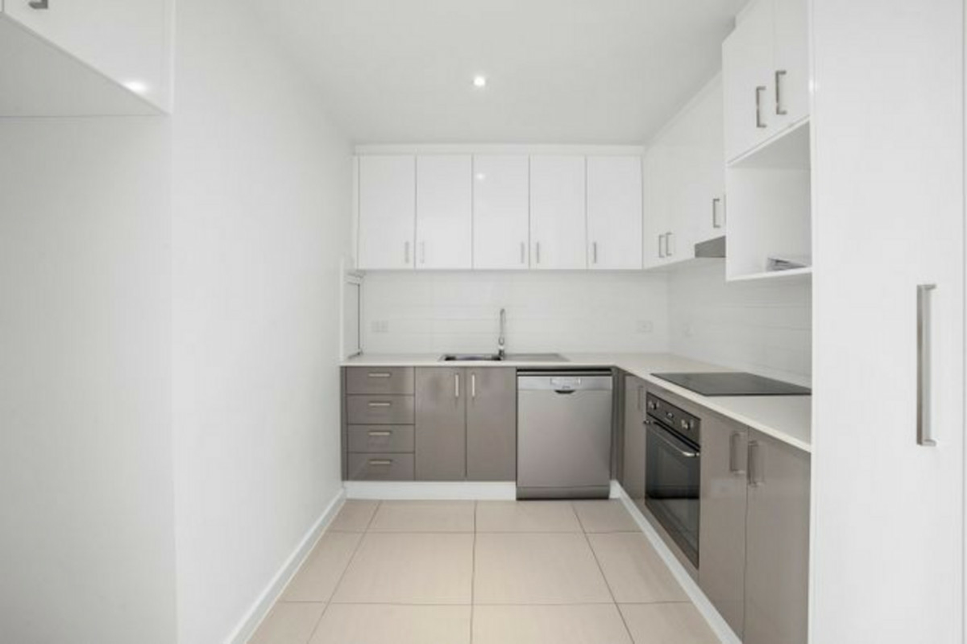 22/21 Christina Stead Street, FRANKLIN
