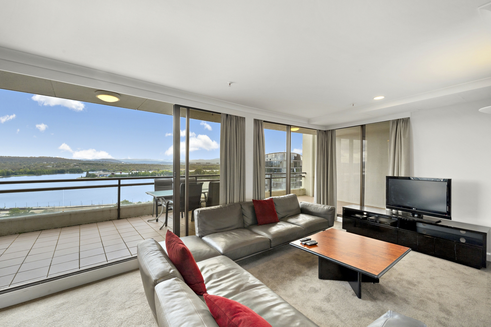 2002/2 Marcus Clarke Street, City