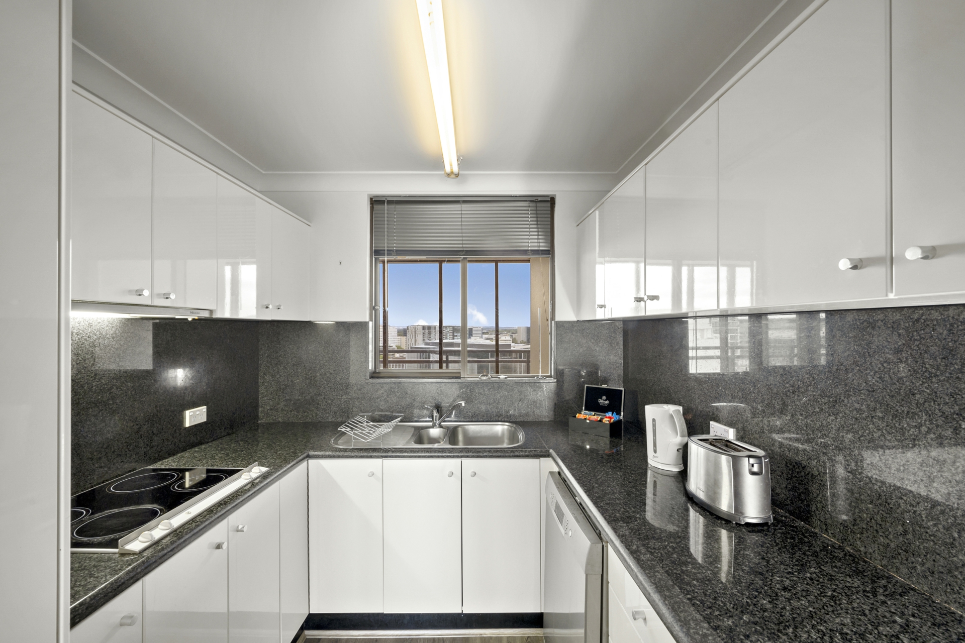 2002/2 Marcus Clarke Street, City