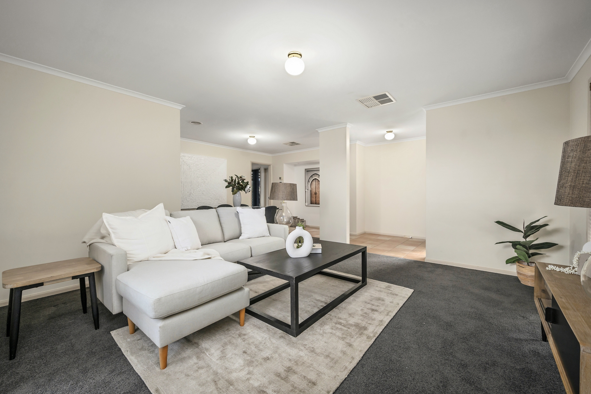 2/15 Proserpine Circuit, AMAROO
