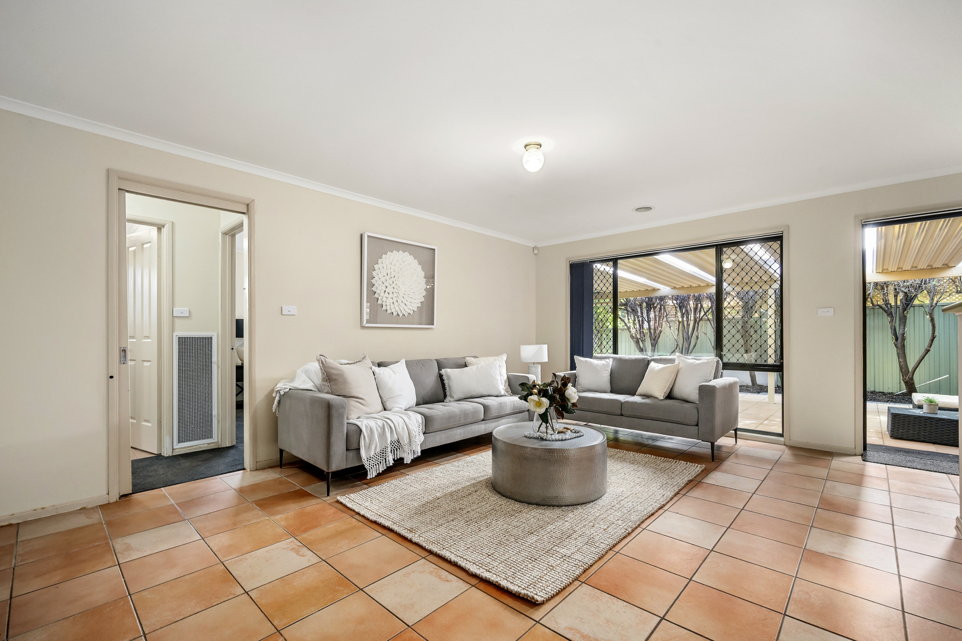 2/15 Proserpine Circuit, AMAROO