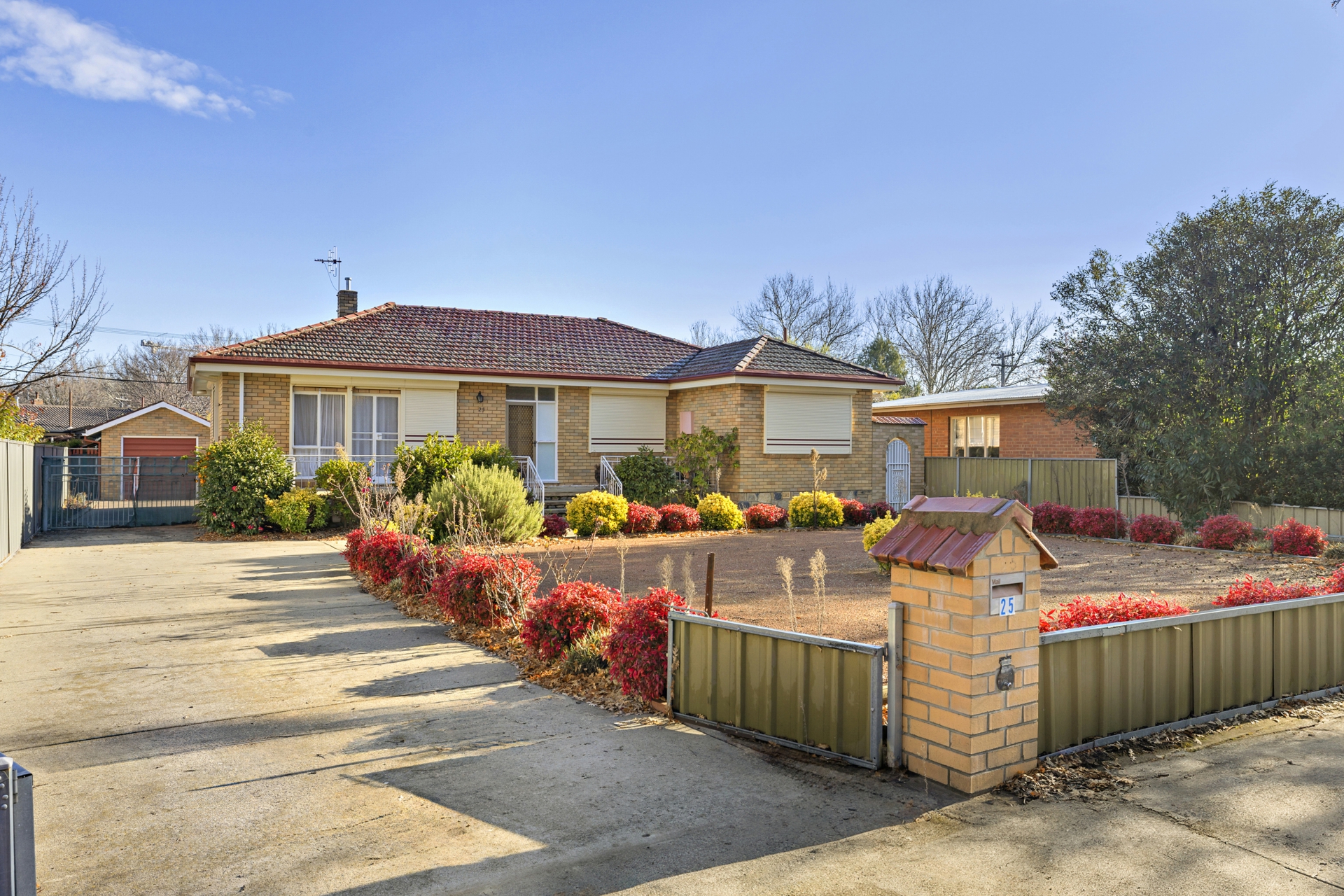 25 Majura Avenue, DICKSON