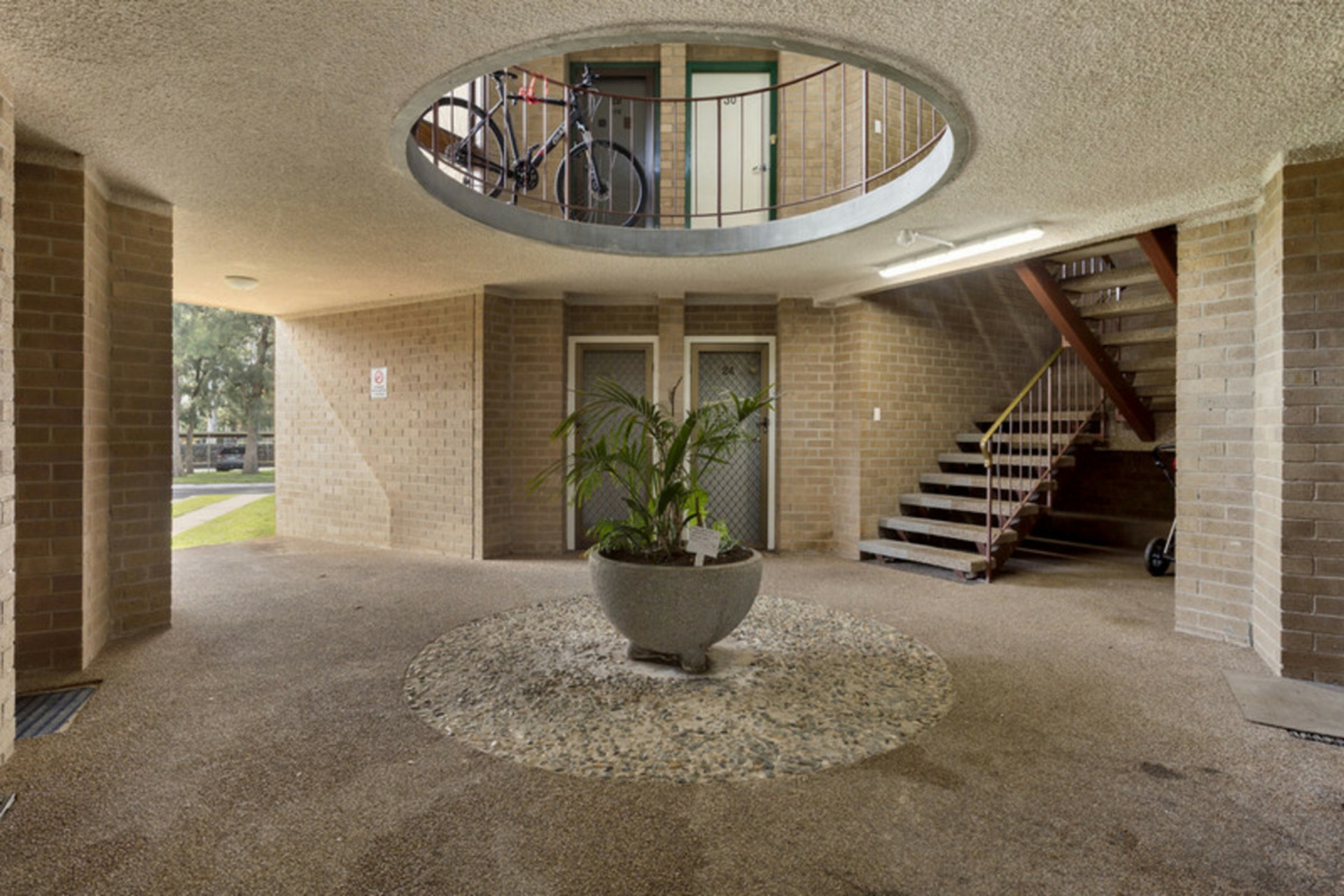 31/60 Wattle Street — photo 3 of 12