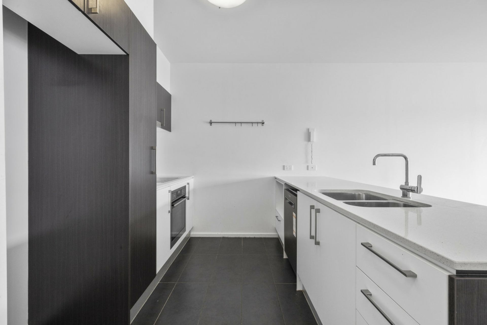 187/39 Catalano Street — photo 3 of 12