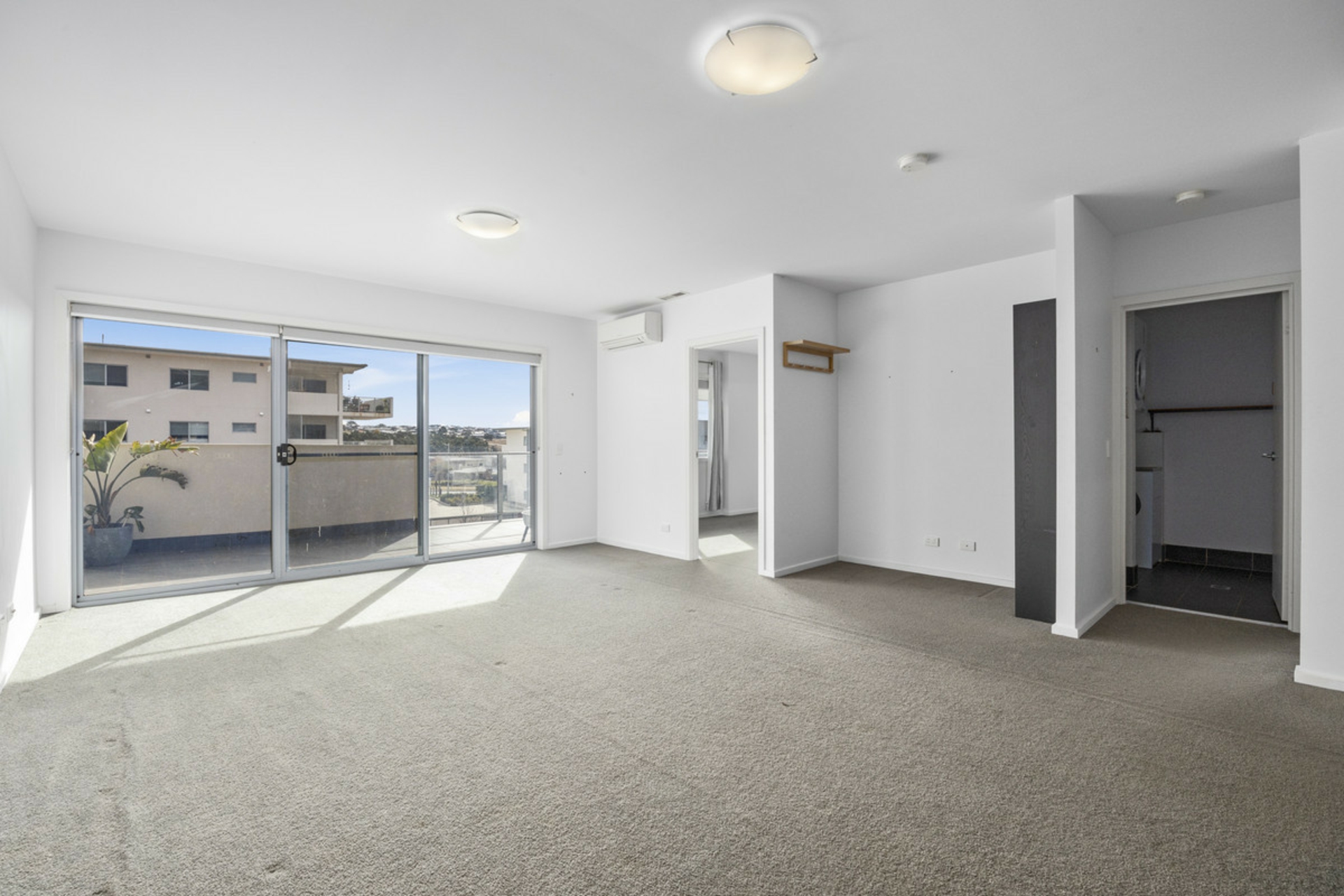 187/39 Catalano Street — photo 6 of 12