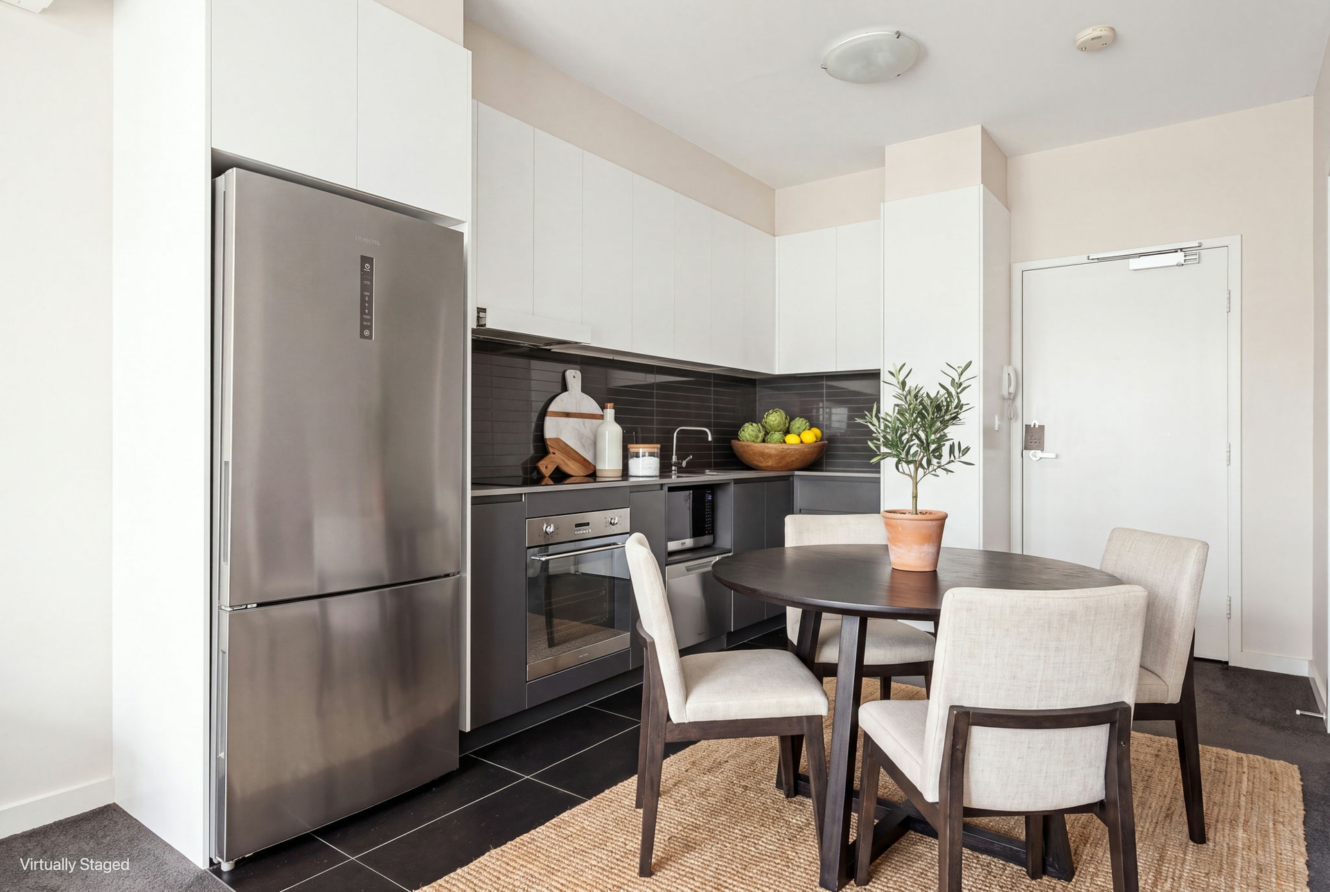 5/77 Macarthur Avenue — photo from LJ Hooker Dickson