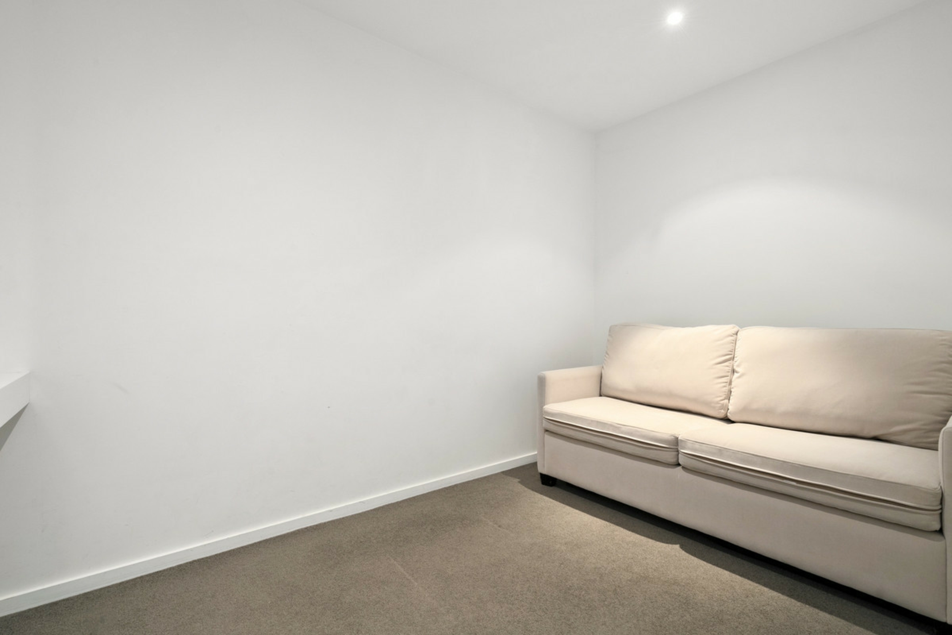 305/19 Marcus Clarke Street — photo 17 of 28