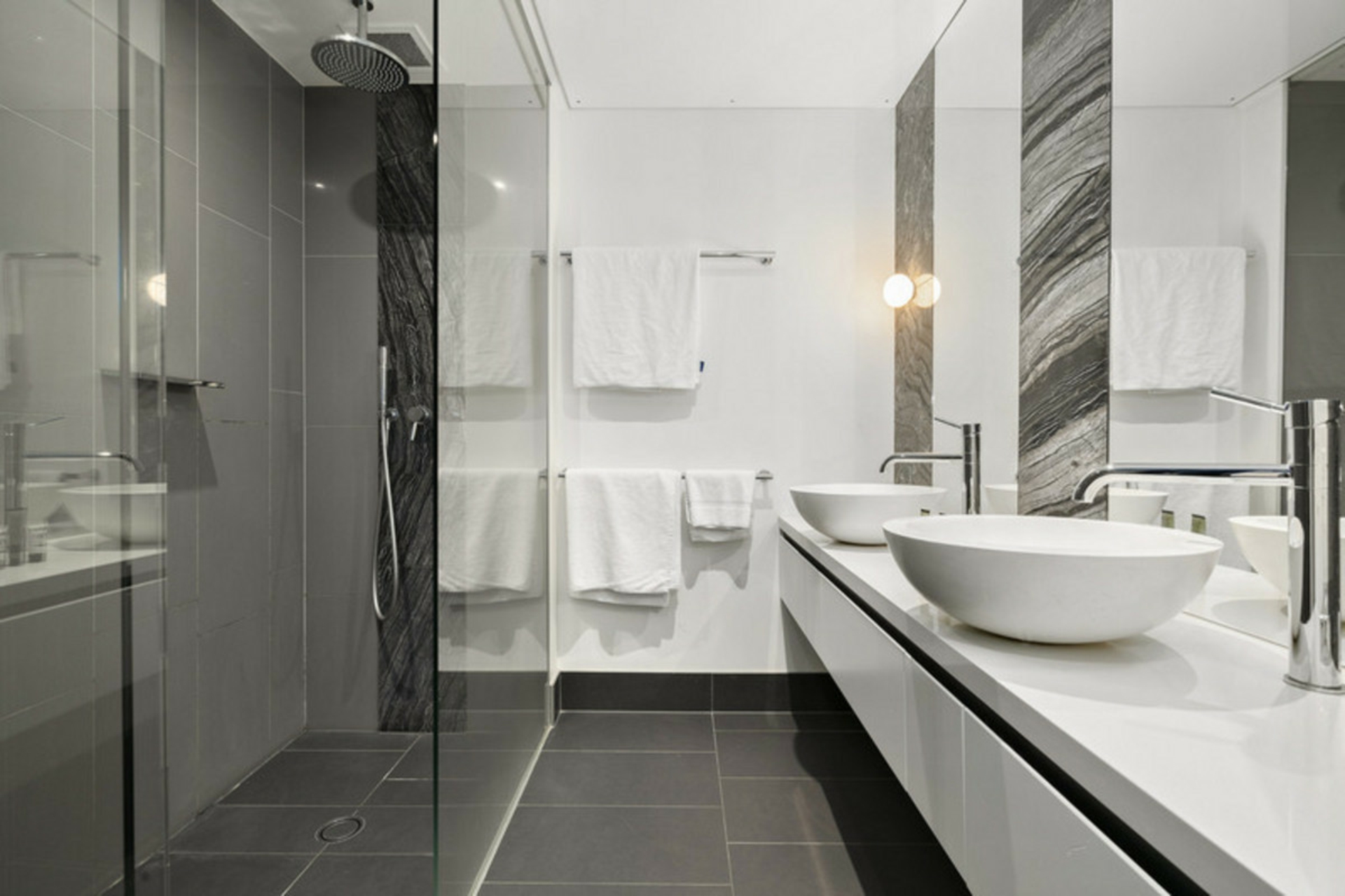 305/19 Marcus Clarke Street — photo 18 of 28