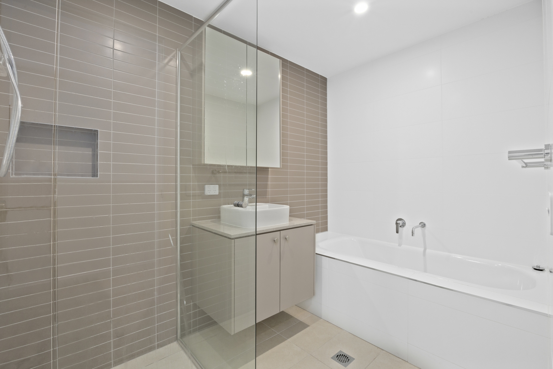 17 Willunga Court — photo 3 of 18