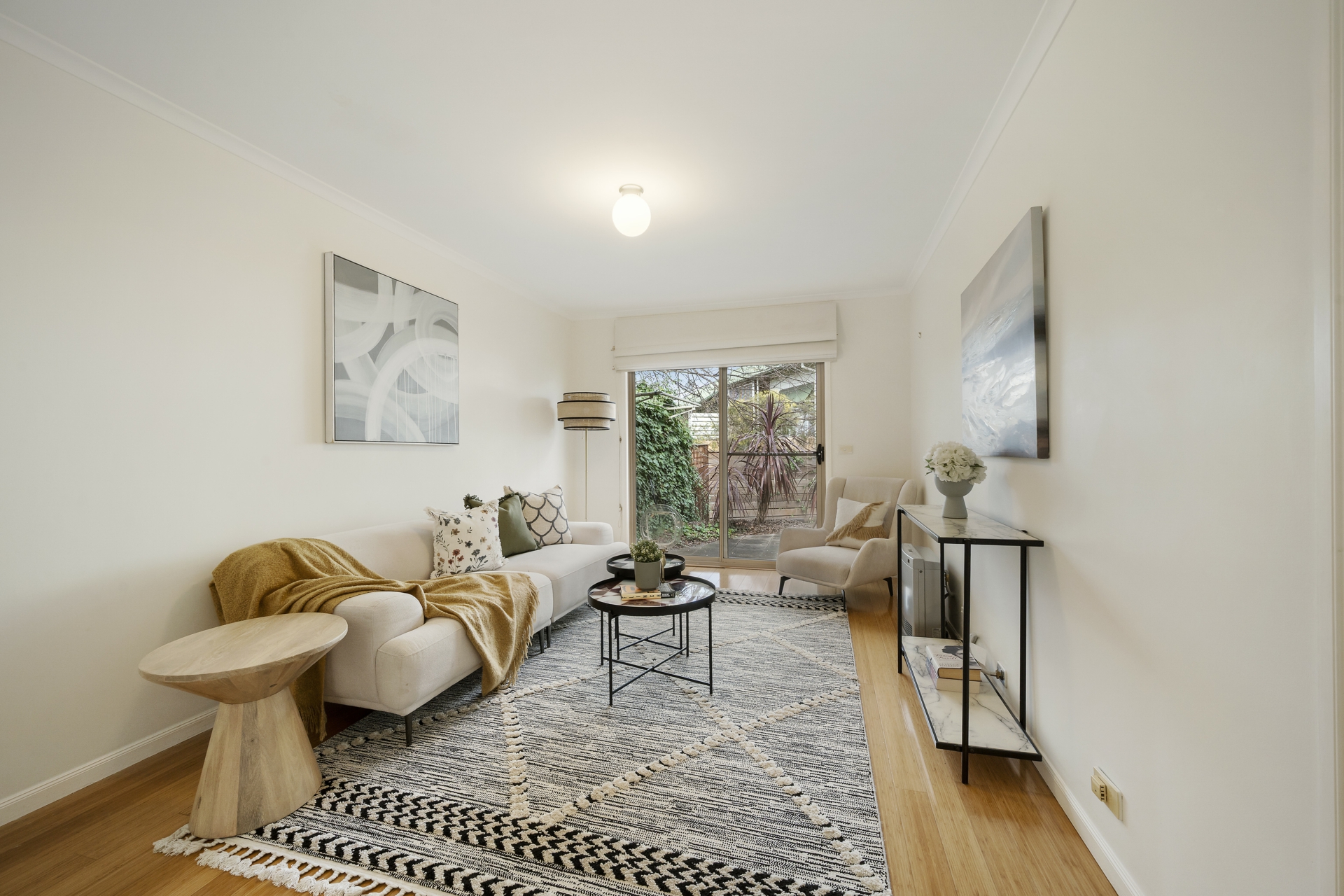 24/44 Medworth Crescent — photo 3 of 15