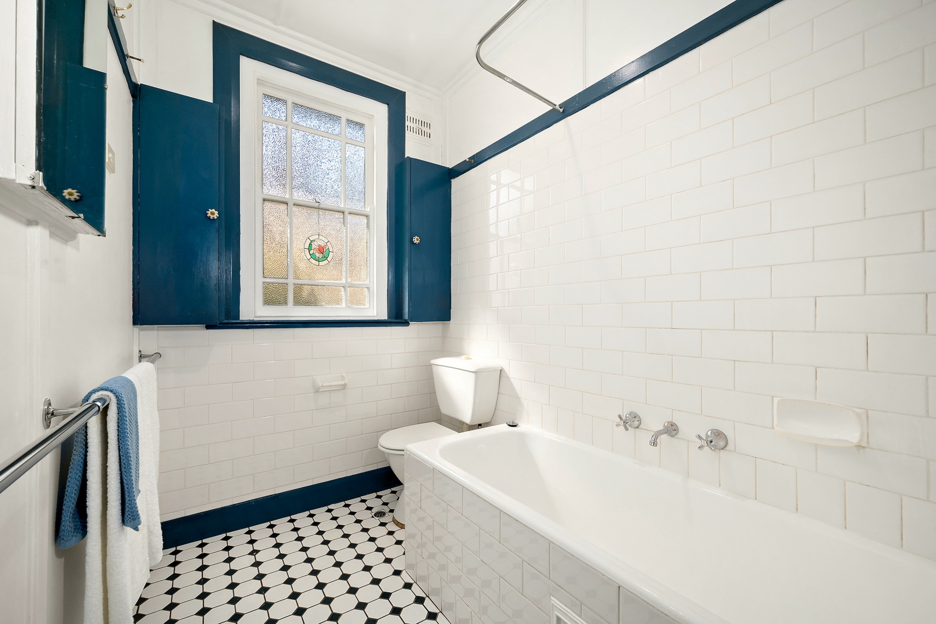 11 Chisholm Street — photo 11 of 15