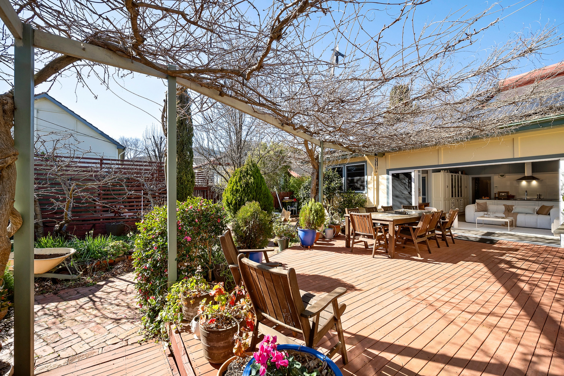 11 Chisholm Street — photo 14 of 15