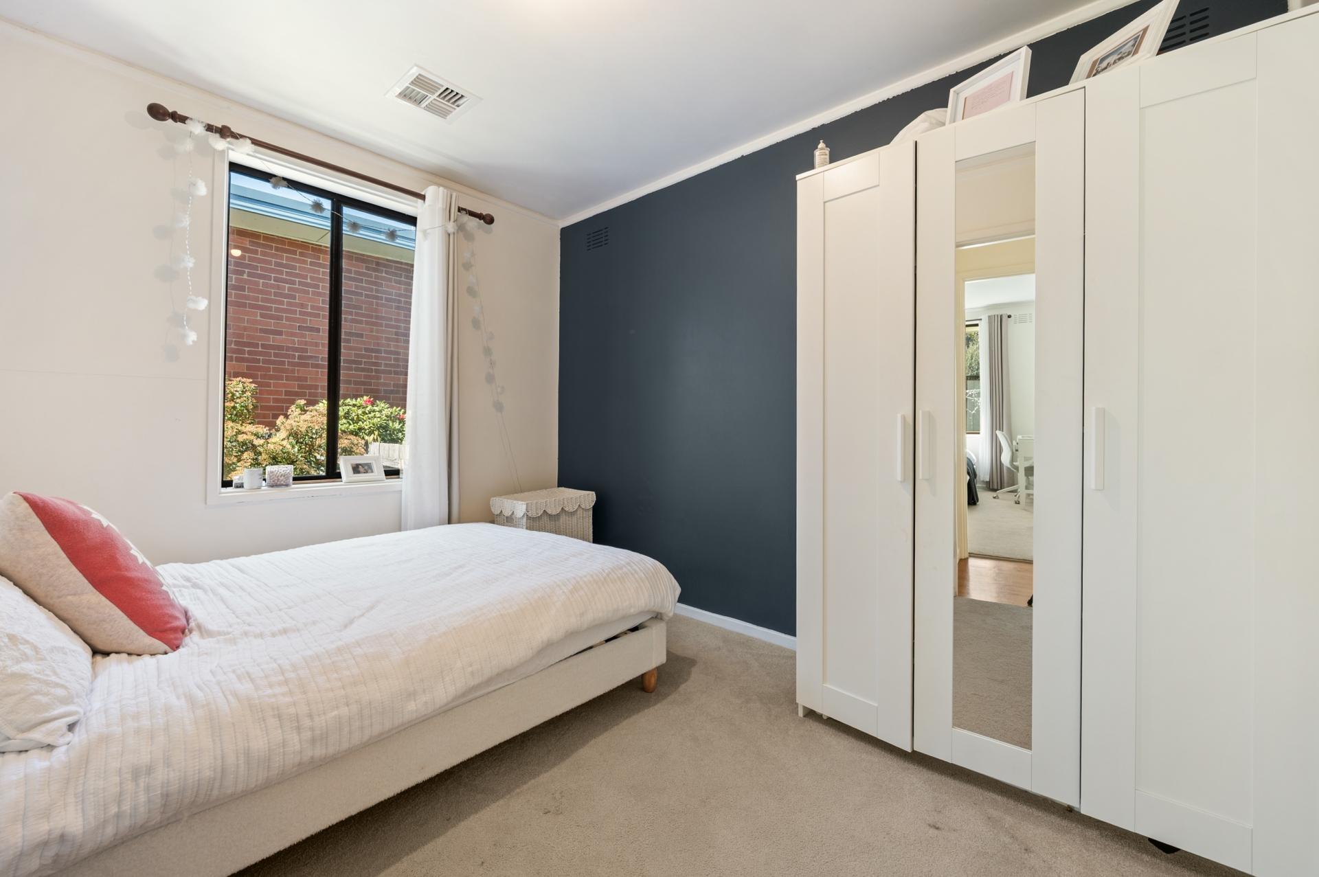 31 Banfield Street — photo 8 of 16