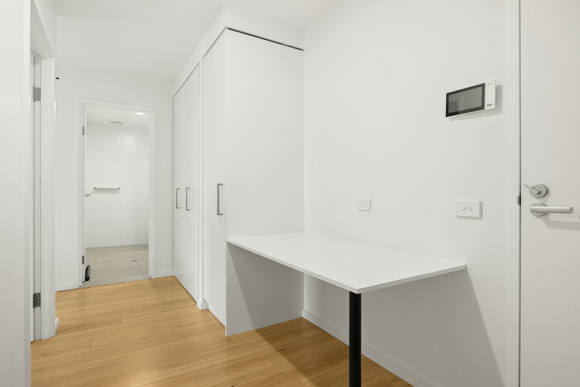 611/19 Challis Street — photo 3 of 12