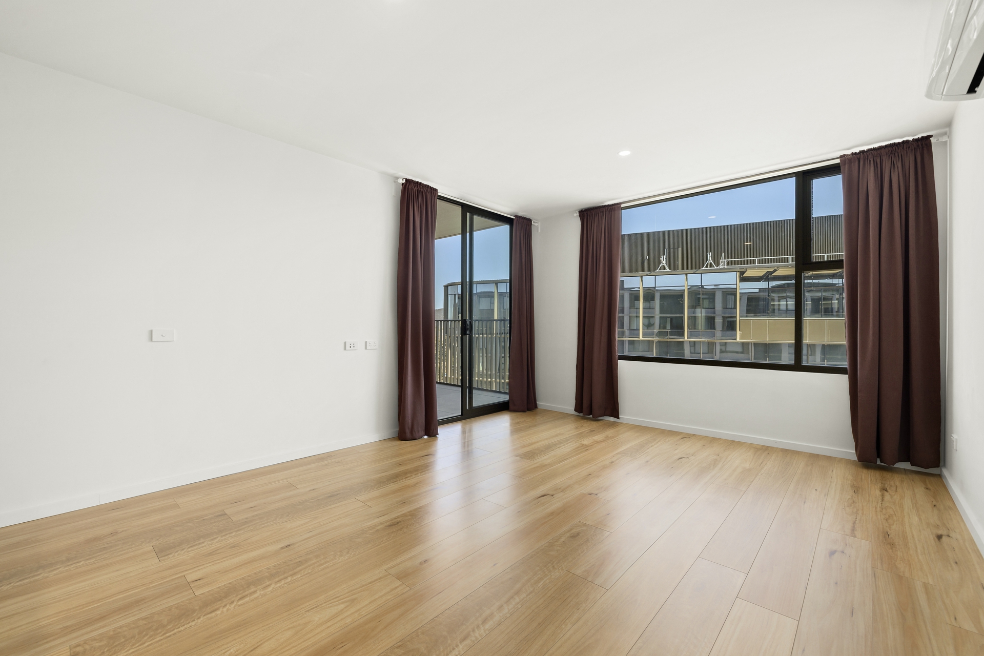 611/19 Challis Street — photo 6 of 12
