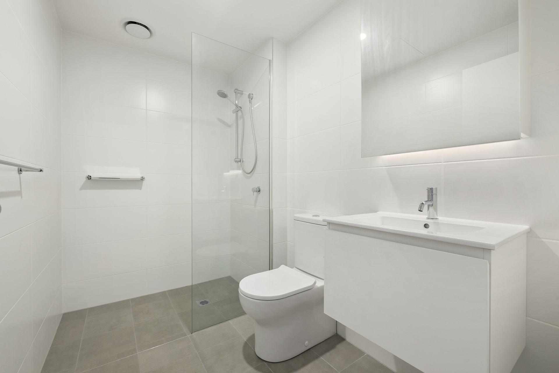 611/19 Challis Street — photo 8 of 12