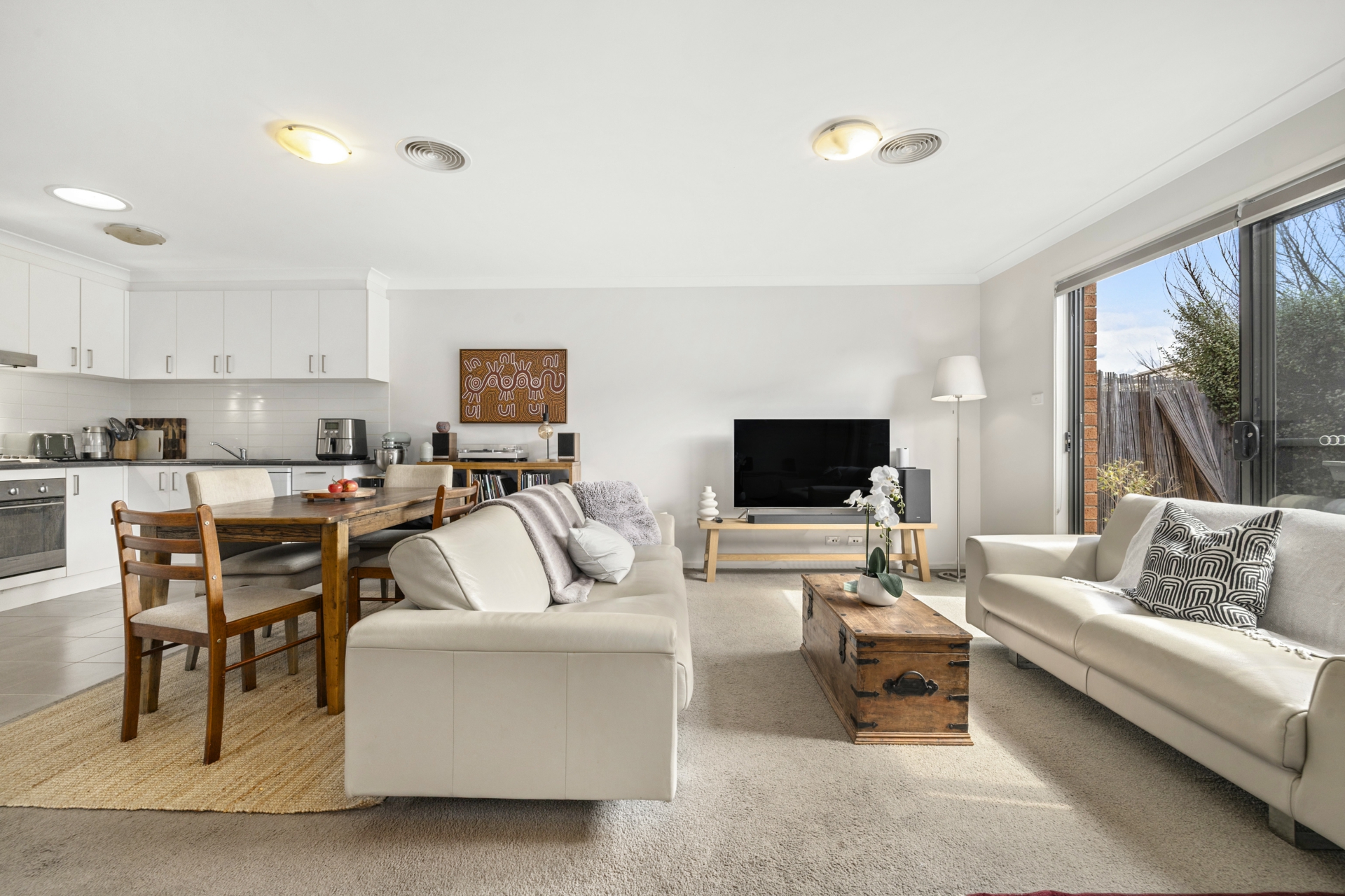13 Ian Nicol Street — photo 2 of 16