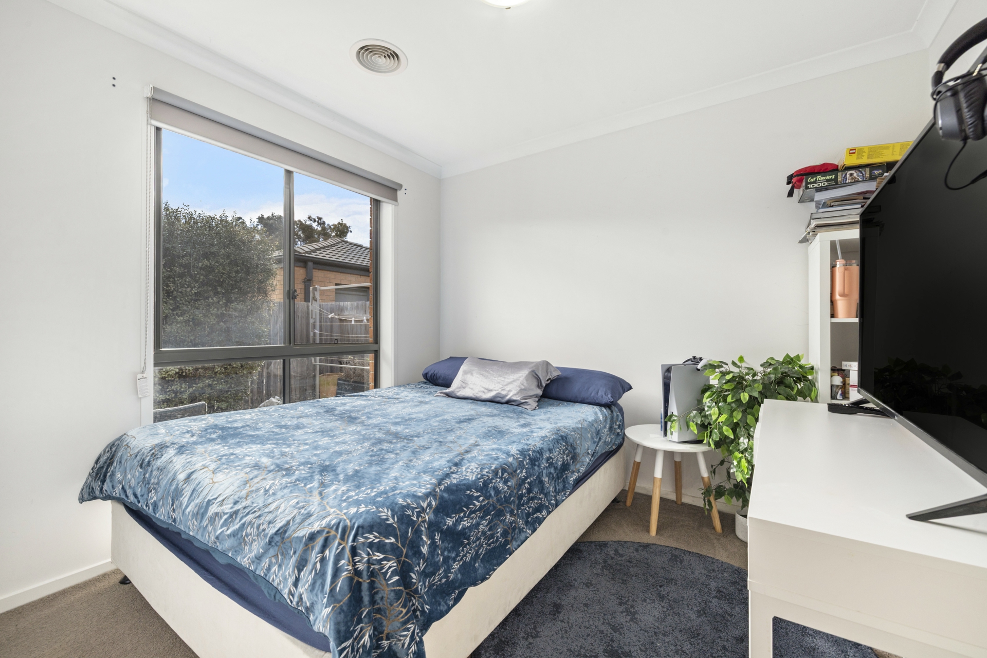 13 Ian Nicol Street — photo 13 of 16
