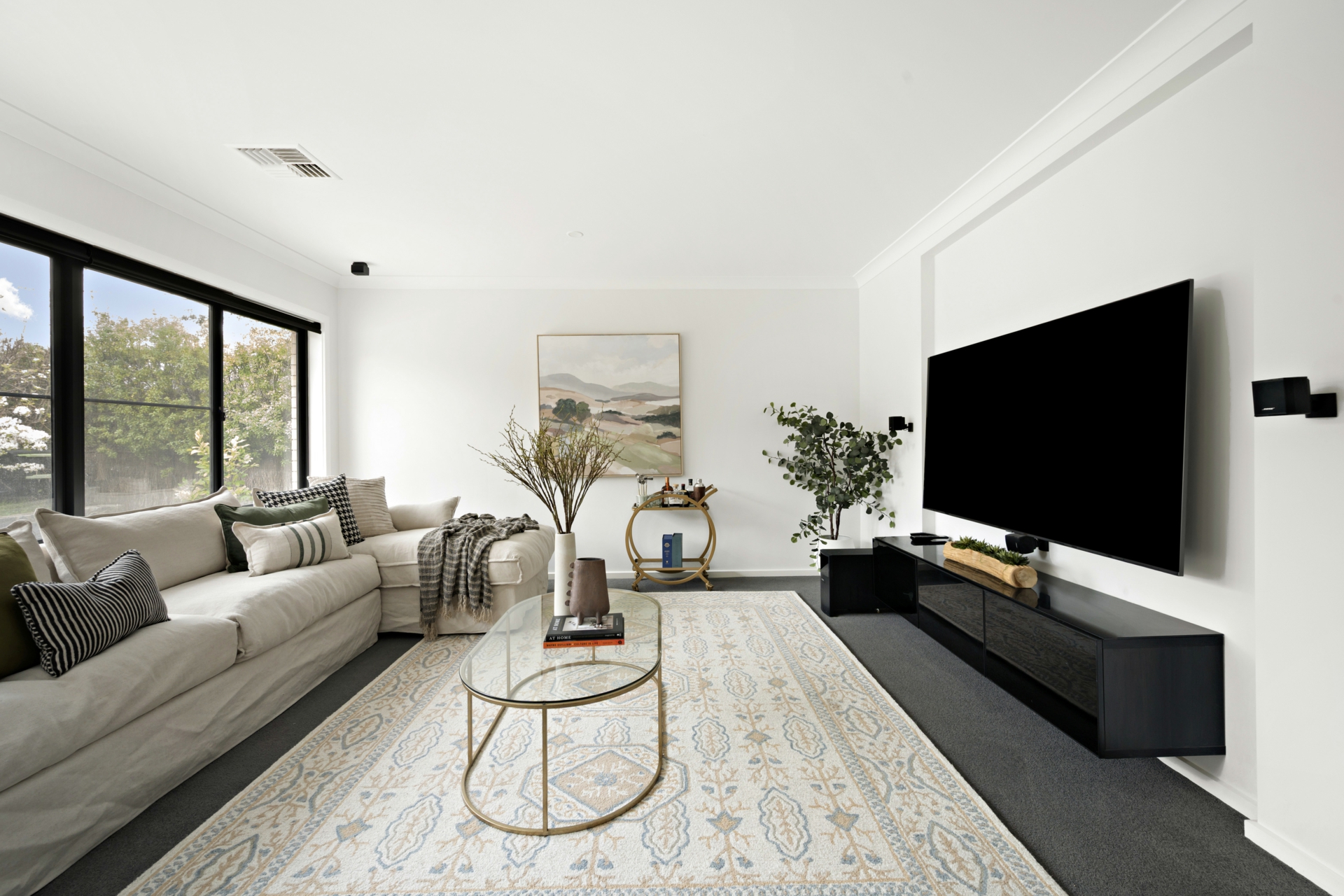 9 Elliott Street — photo 4 of 17