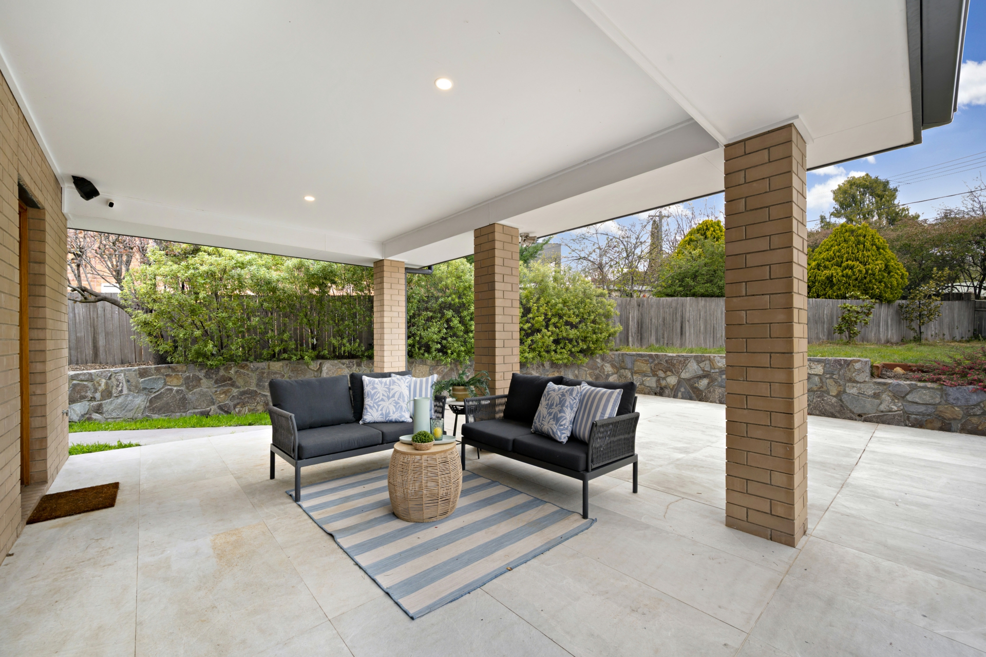 9 Elliott Street — photo 16 of 17