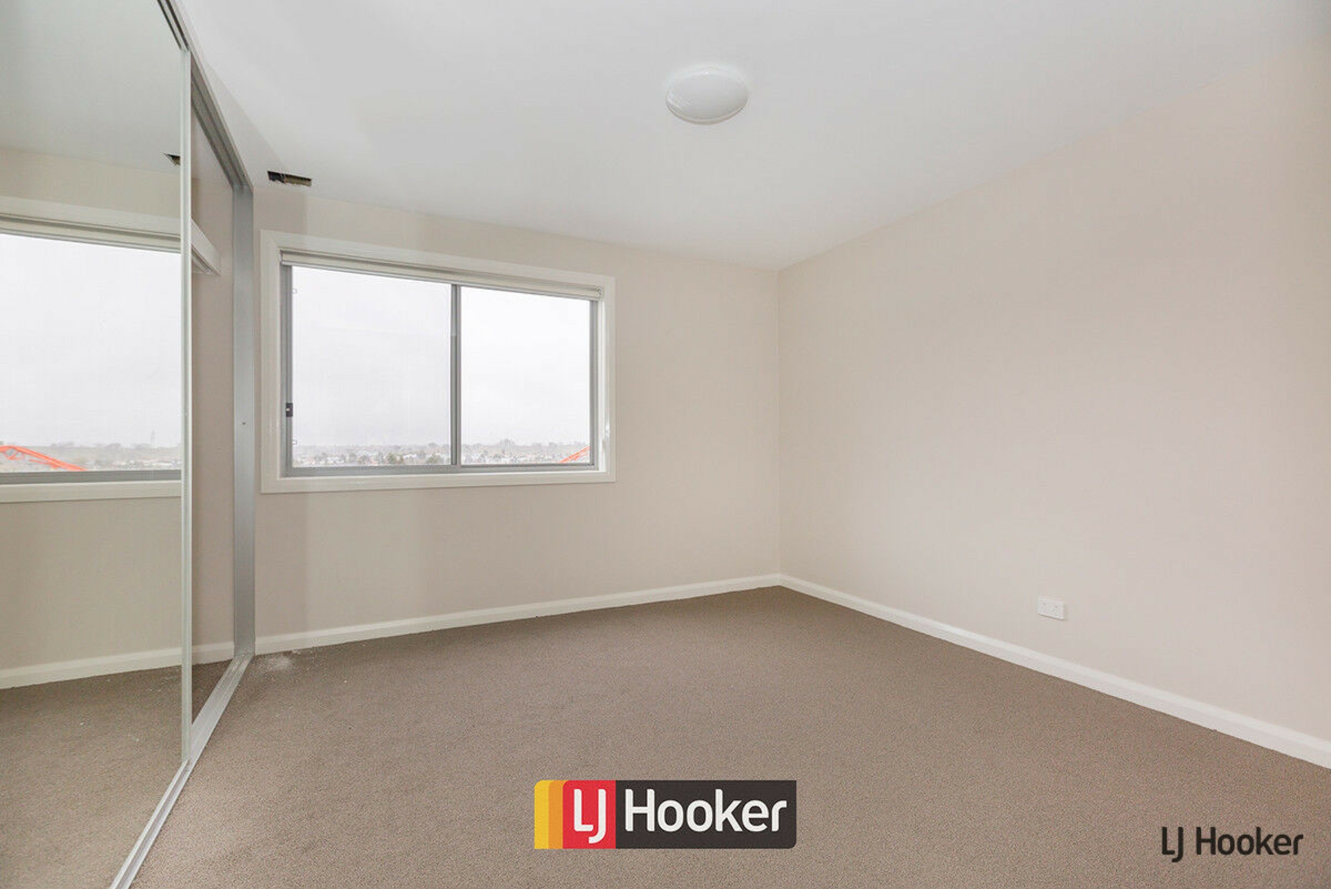 45/241 Flemington Road — photo 4 of 7