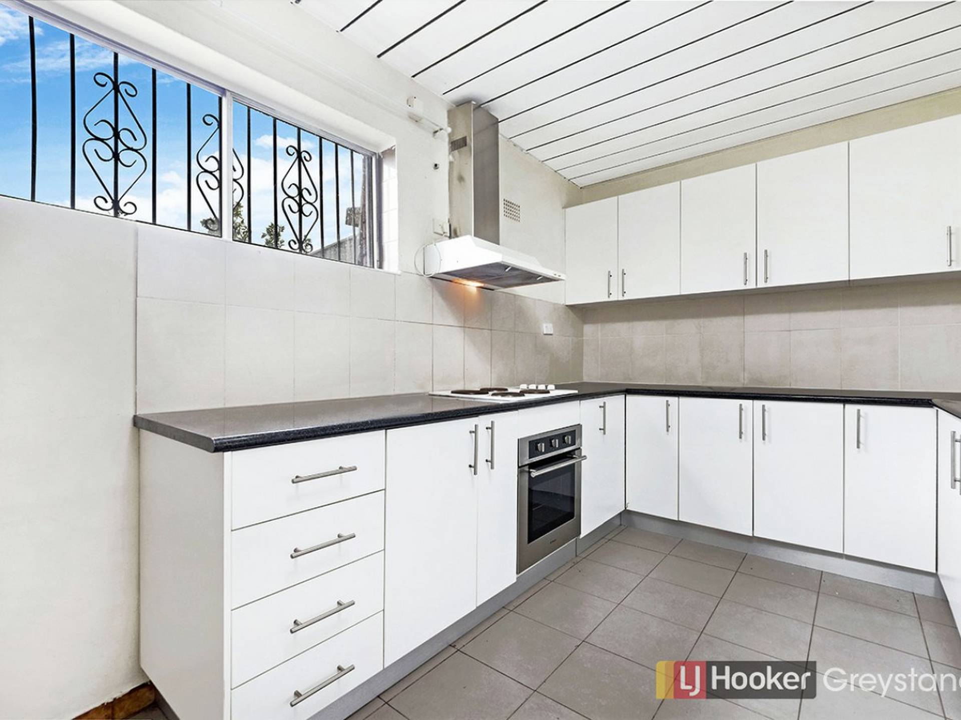 820 MERRYLANDS ROAD, GREYSTANES