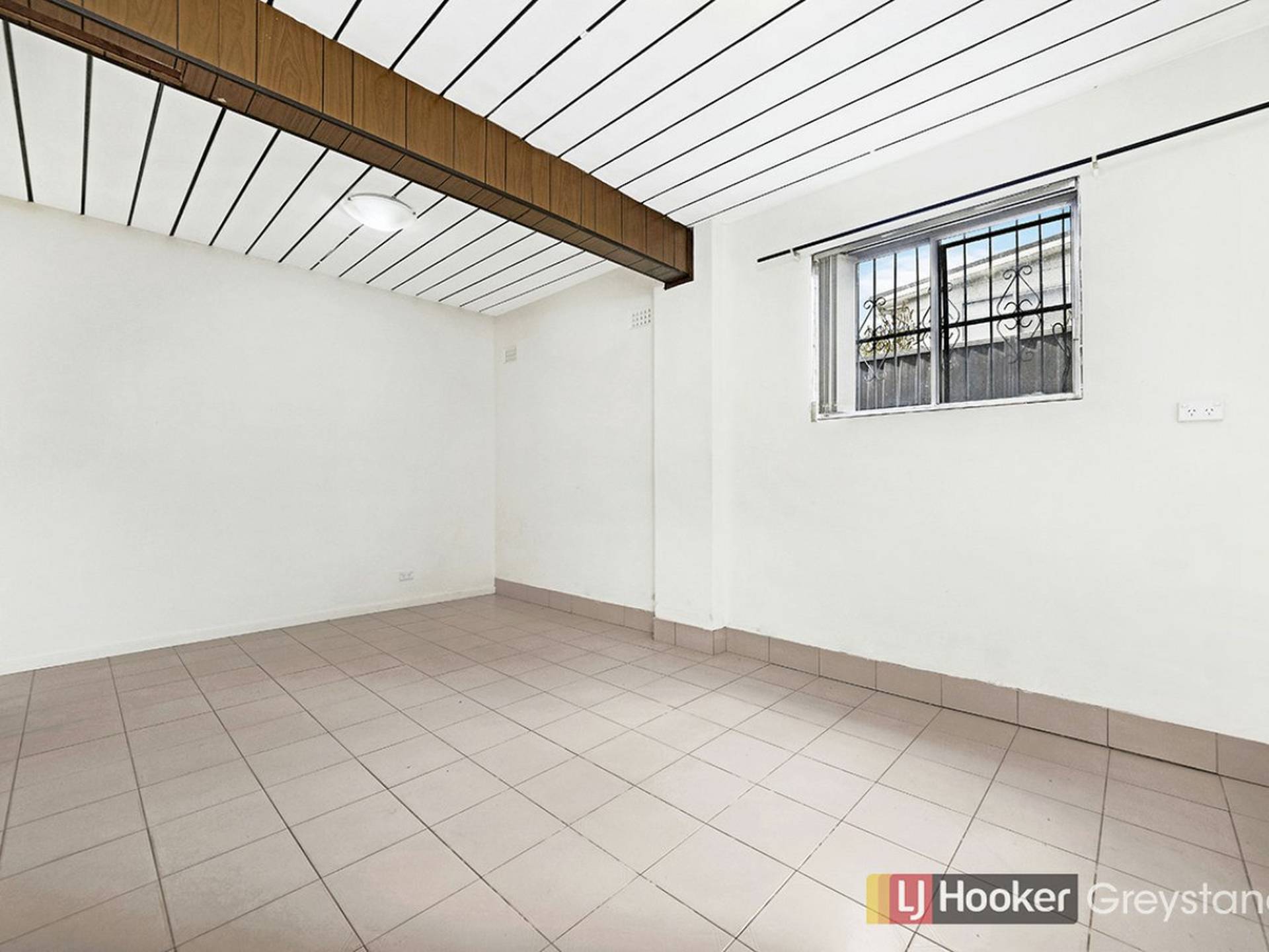 820 MERRYLANDS ROAD, GREYSTANES