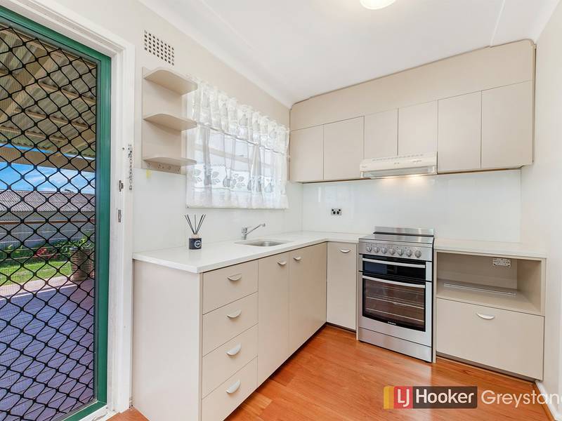9 VERNON STREET, GREYSTANES