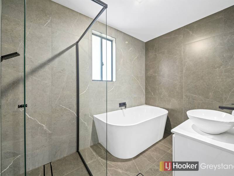 6B LEONARD AVENUE, GREYSTANES