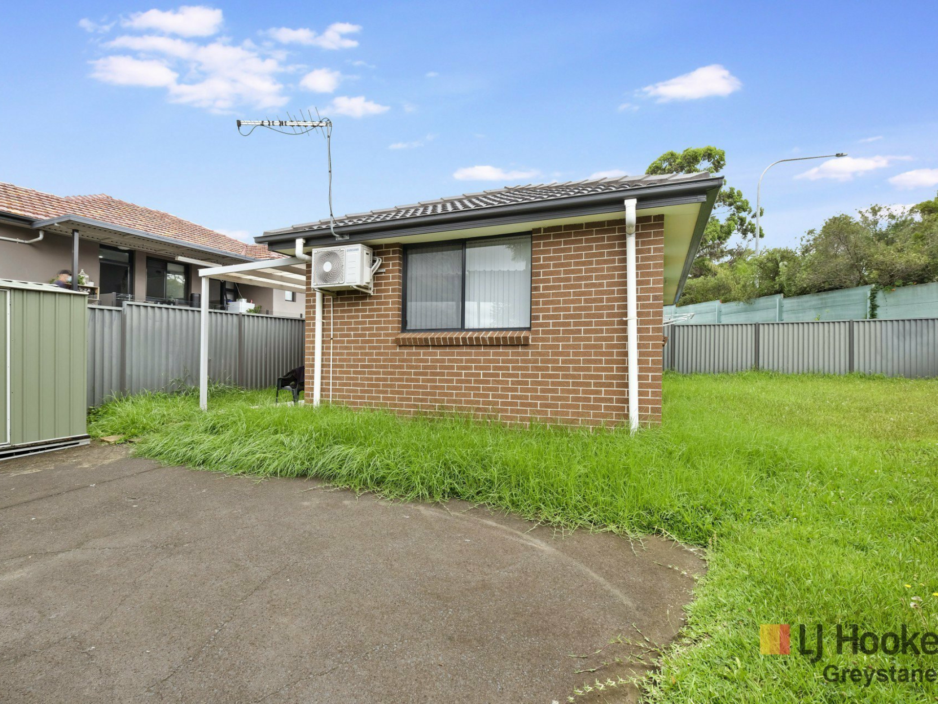 5a ROYAL PLACE, GREYSTANES