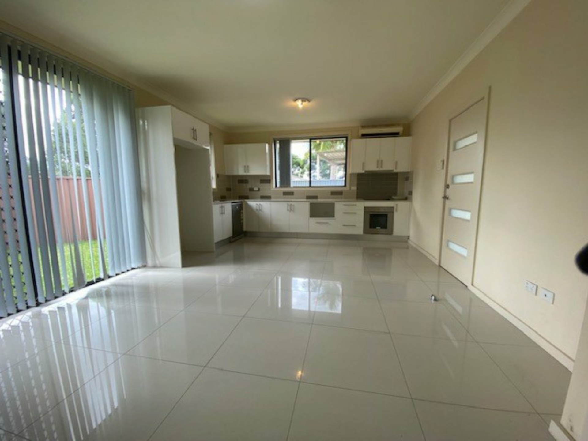 5a ROYAL PLACE, GREYSTANES