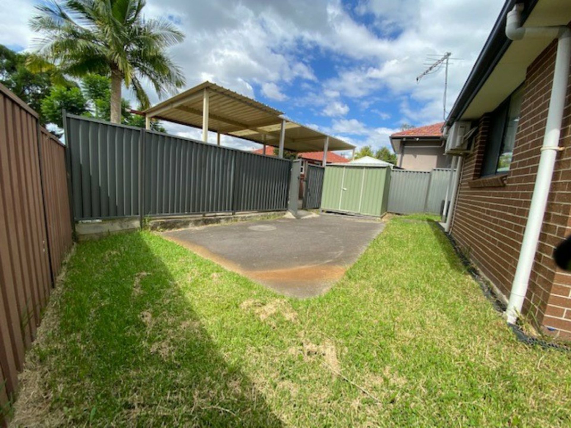 5a ROYAL PLACE, GREYSTANES