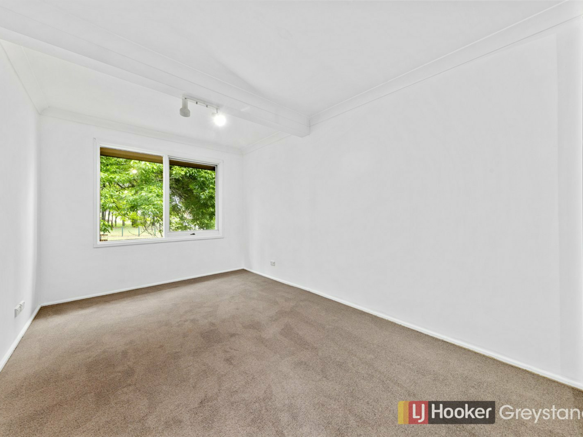 6 SHIELDS ROAD, COLYTON