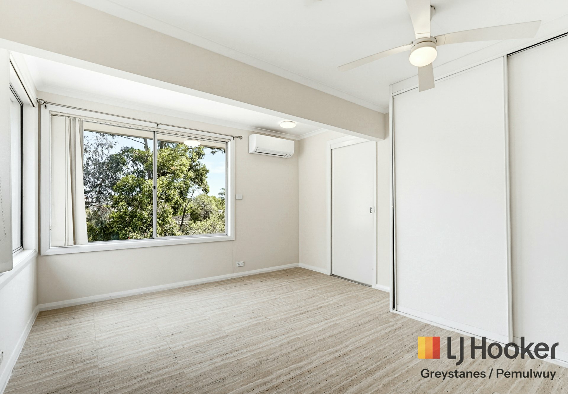 7 ROYAL PLACE — photo 4 of 7