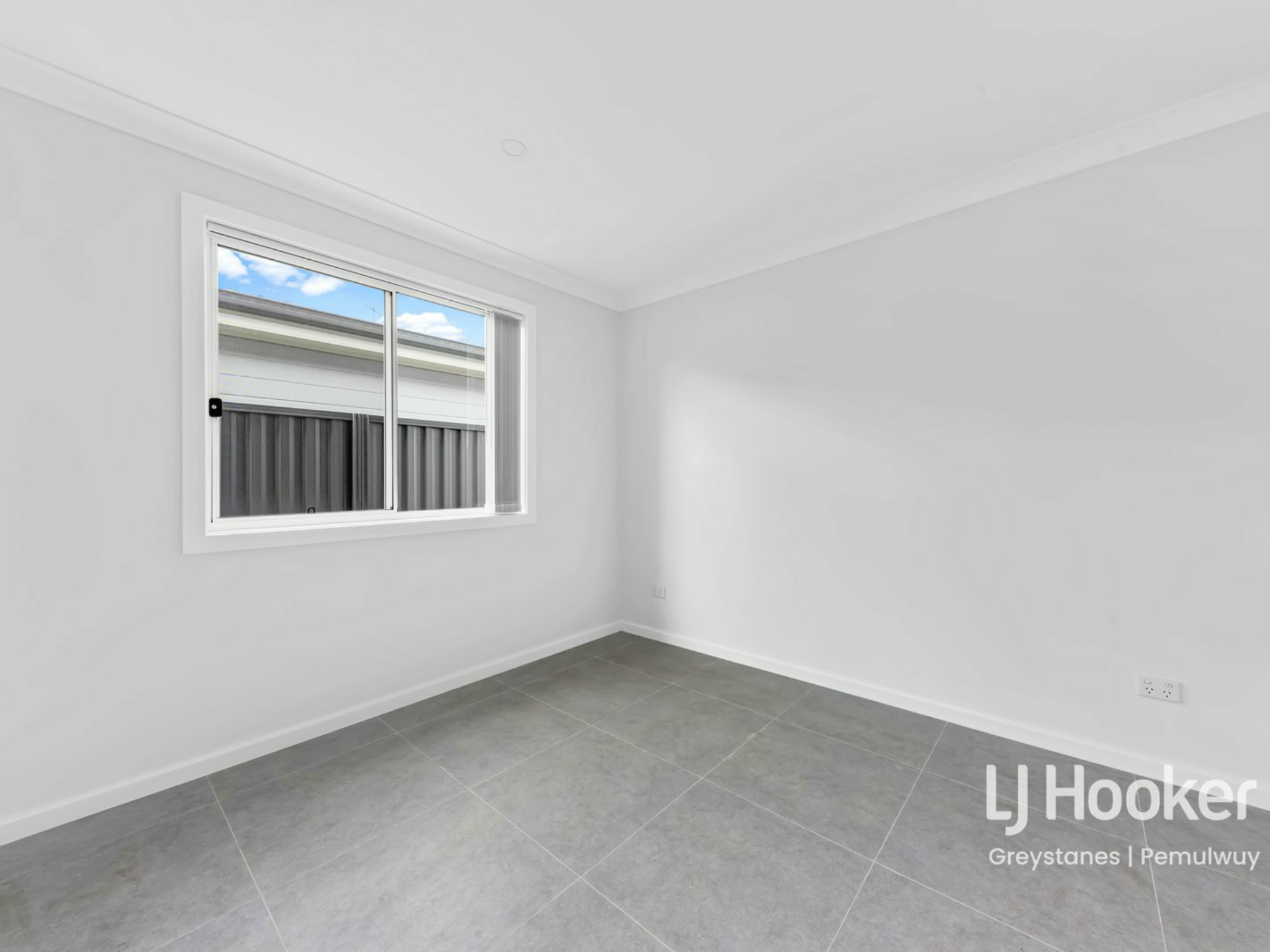 182a GUILDFORD ROAD, GUILDFORD