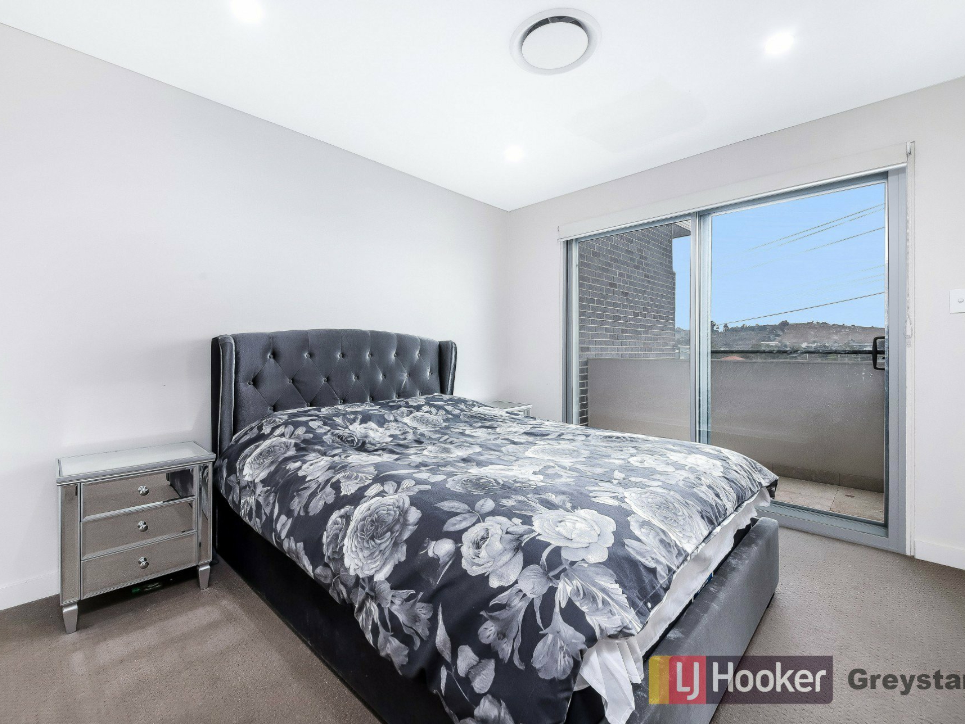 62 GREYSTANES ROAD, GREYSTANES