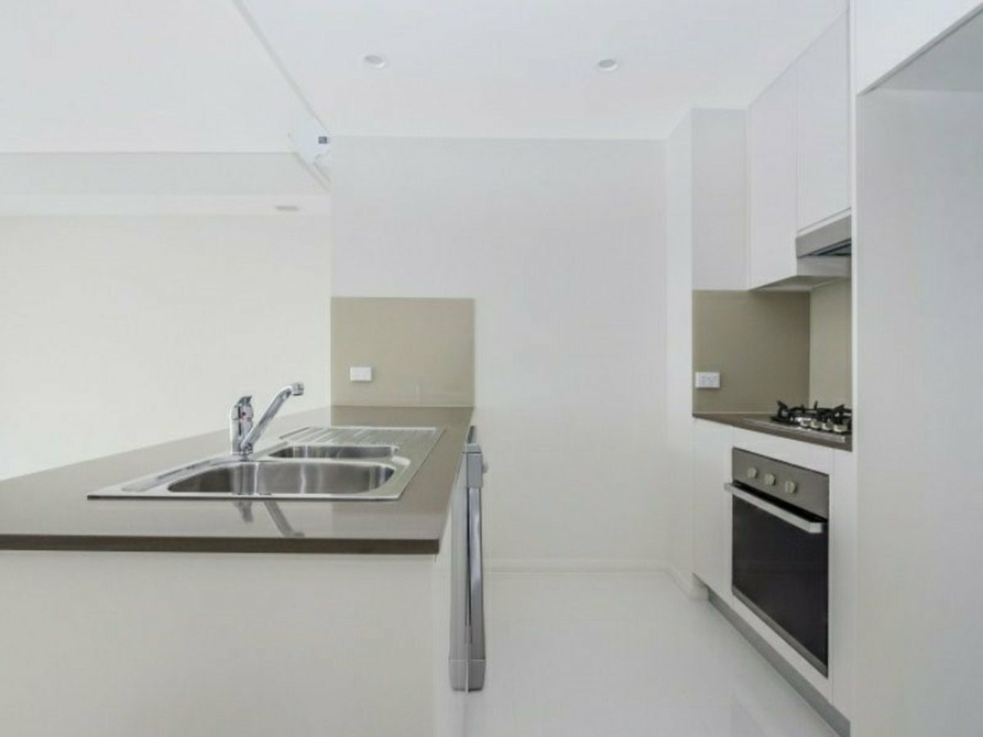 18/45-47 VERON STREET, WENTWORTHVILLE