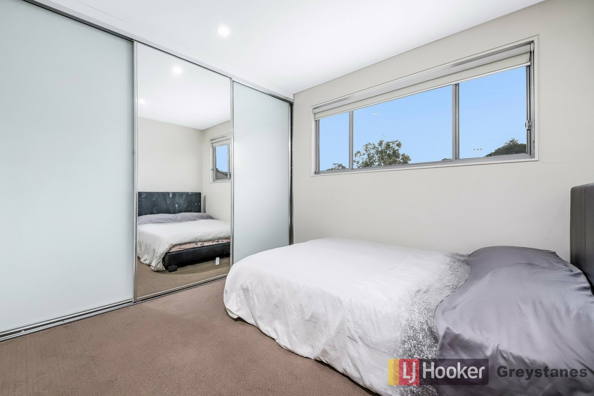 62 GREYSTANES ROAD, GREYSTANES